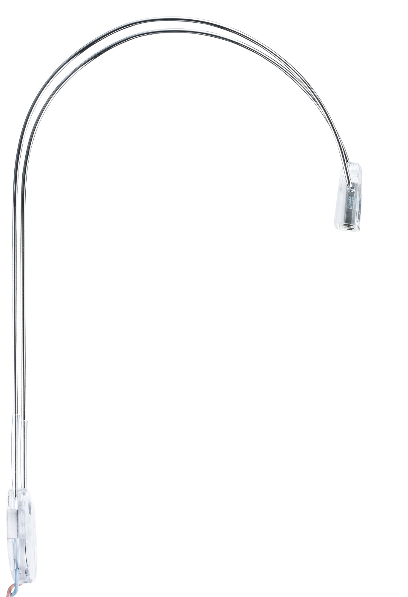 Zakrzywiona srebrna lampa z przezroczystym klipsem i przewodem na białym tle.