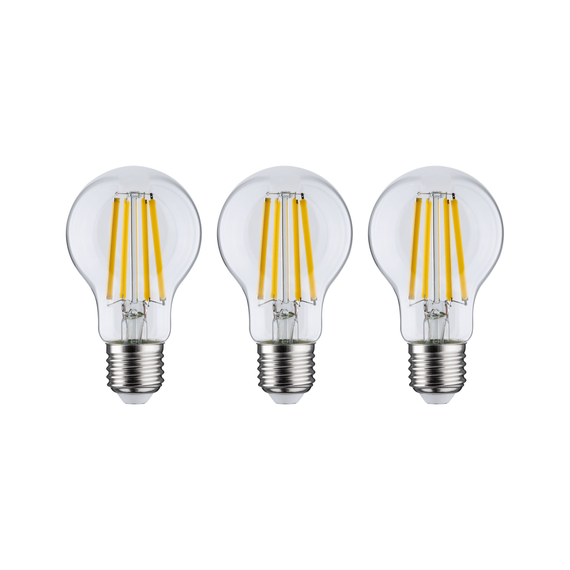 Drei transparente LED-Filamentlampen mit silbernen Sockeln auf weißem Grund.