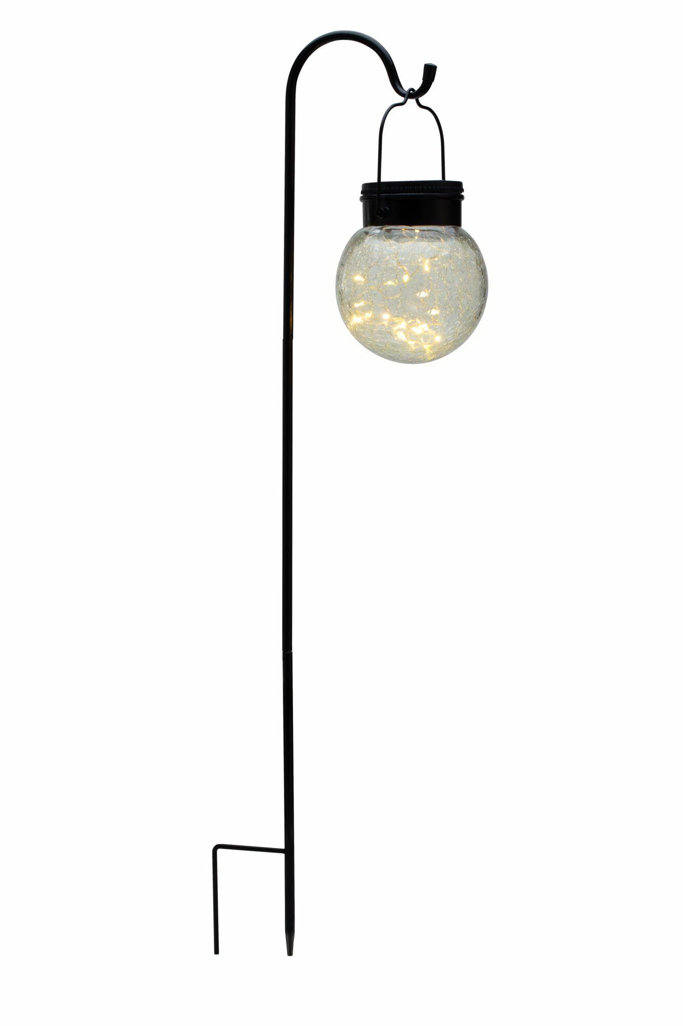 Czarny palik ogrodowy ze sferyczną latarnią wypełnioną małymi światłami.