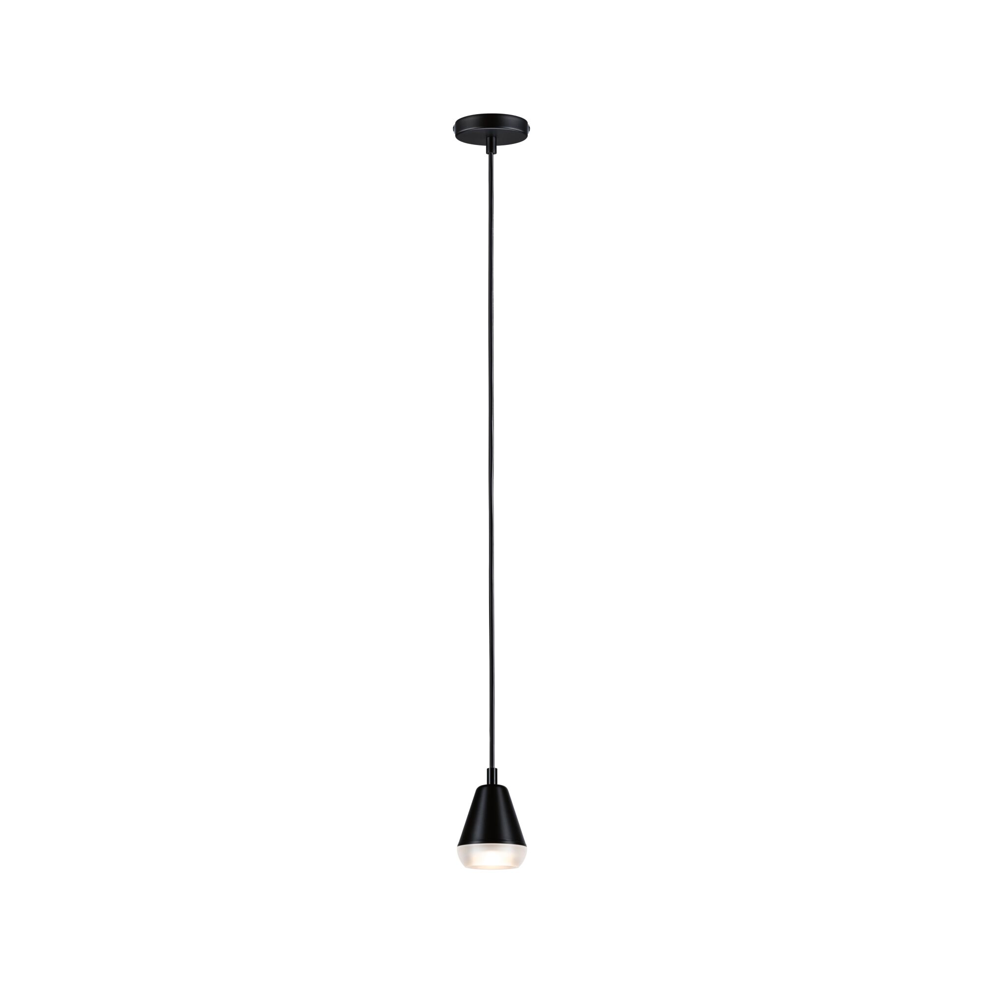 Czarna lampa wisząca z kloszem stożkowym i matową szklaną podstawą.
