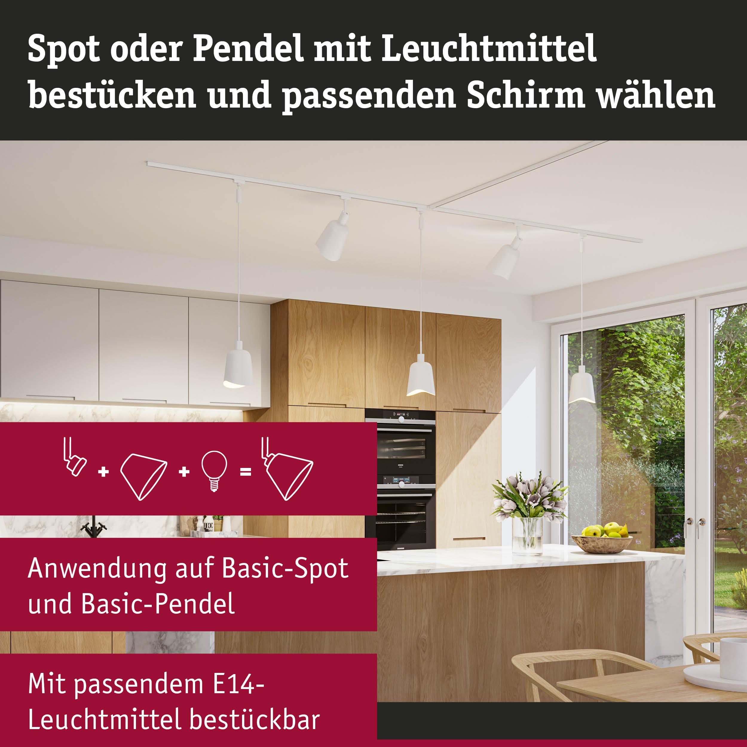 Moderne Küche mit Holzschränken, Doppelöfen und Lichterkette.