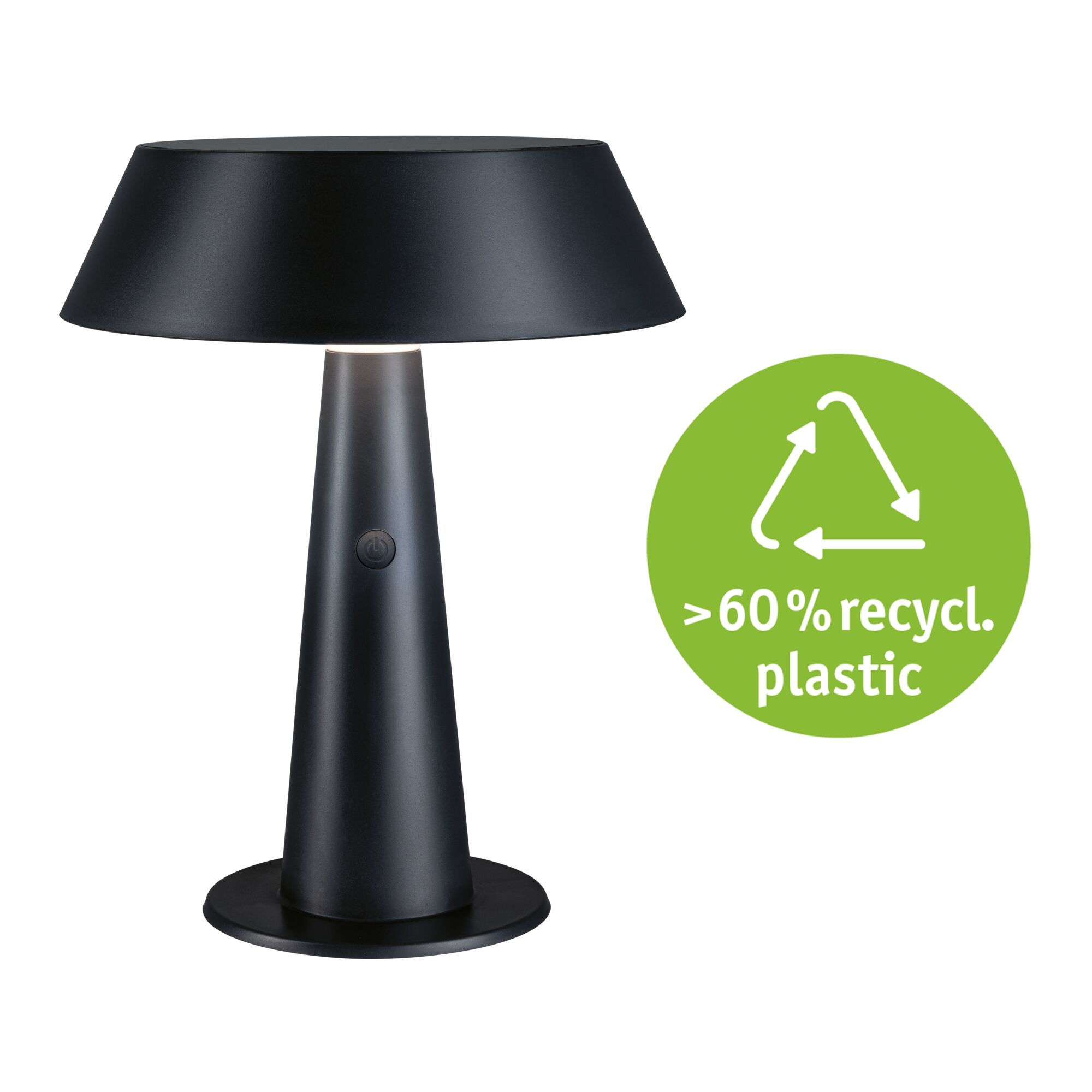 Czarna lampa z symbolem recyklingu ponad 60% plastiku z recyklingu.