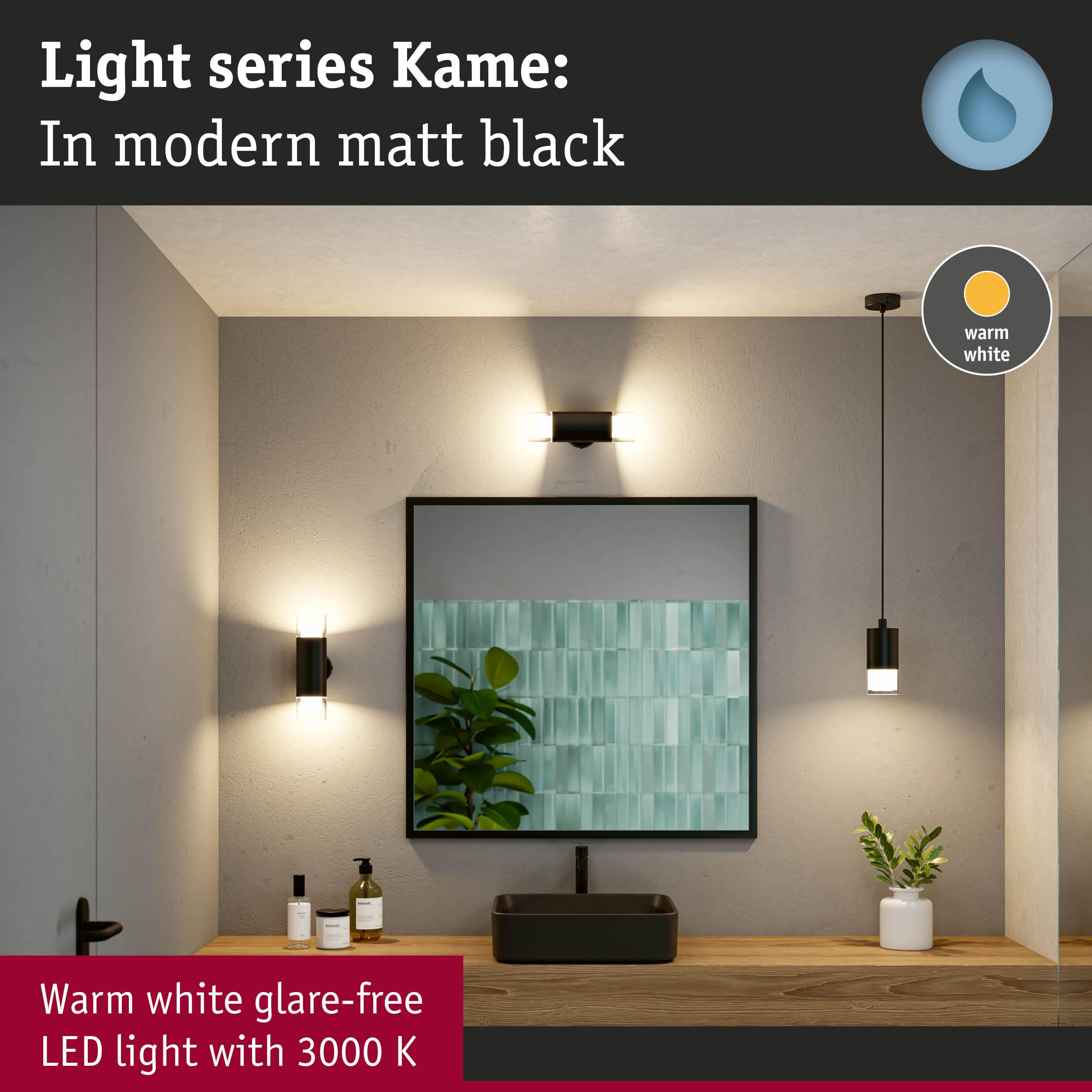 Modernes Badezimmer mit schwarzer Spüle, Spiegel und warmweißen LED-Leuchten.