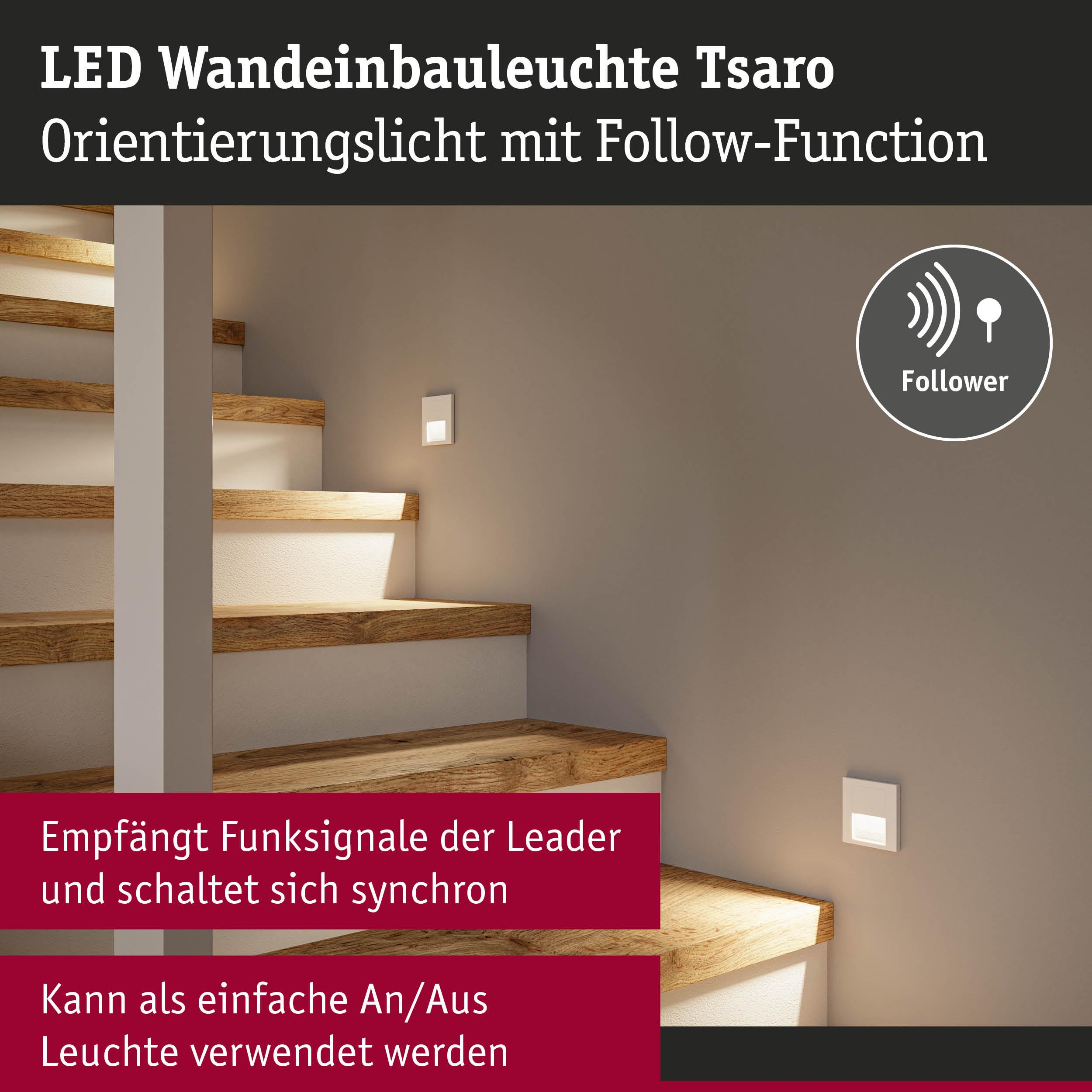Einbauleuchte beleuchtet Holztreppe mit LED-Lichtern und einem Follower-Symbol.