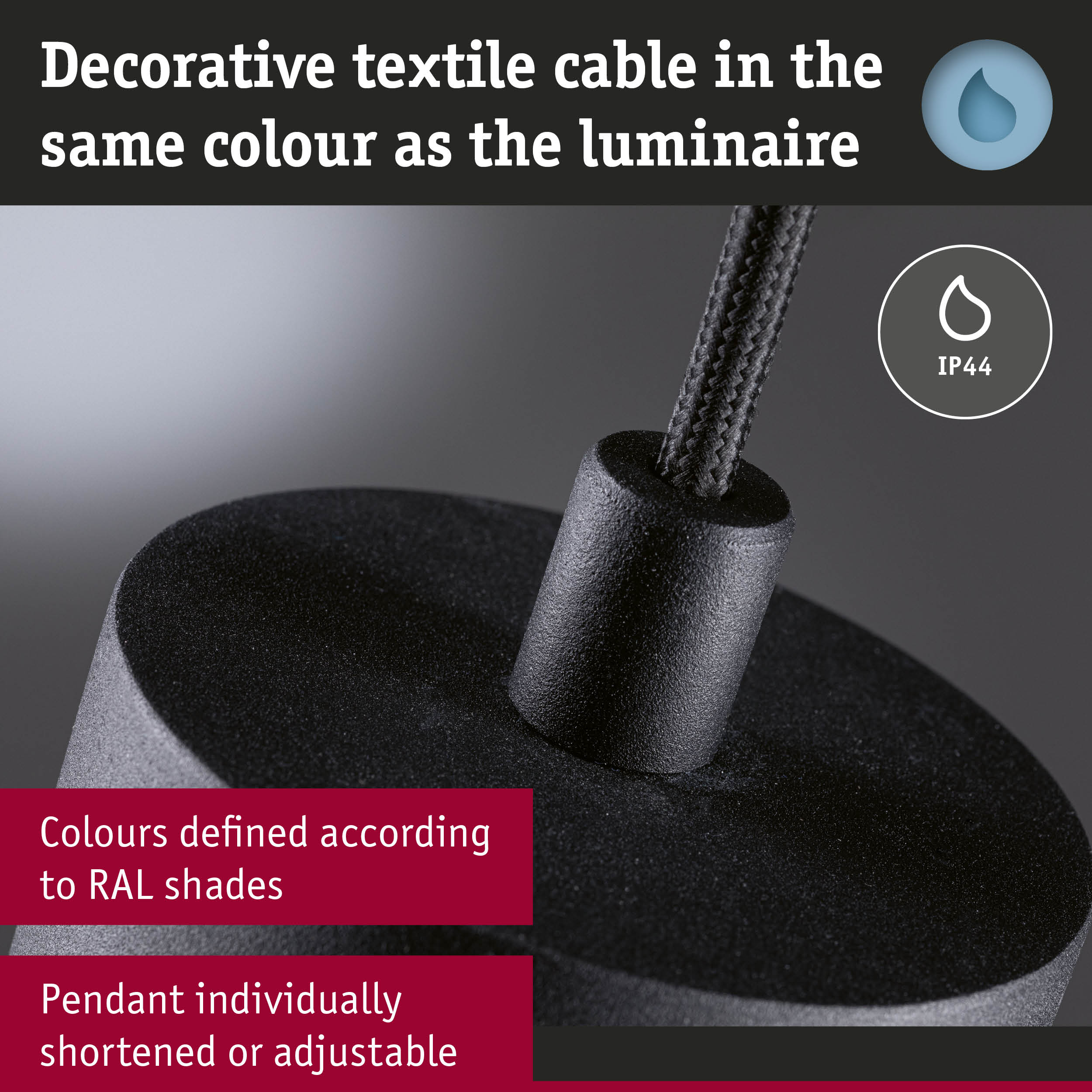 Cavo tessile nero di una lampada a sospensione con grado IP44.