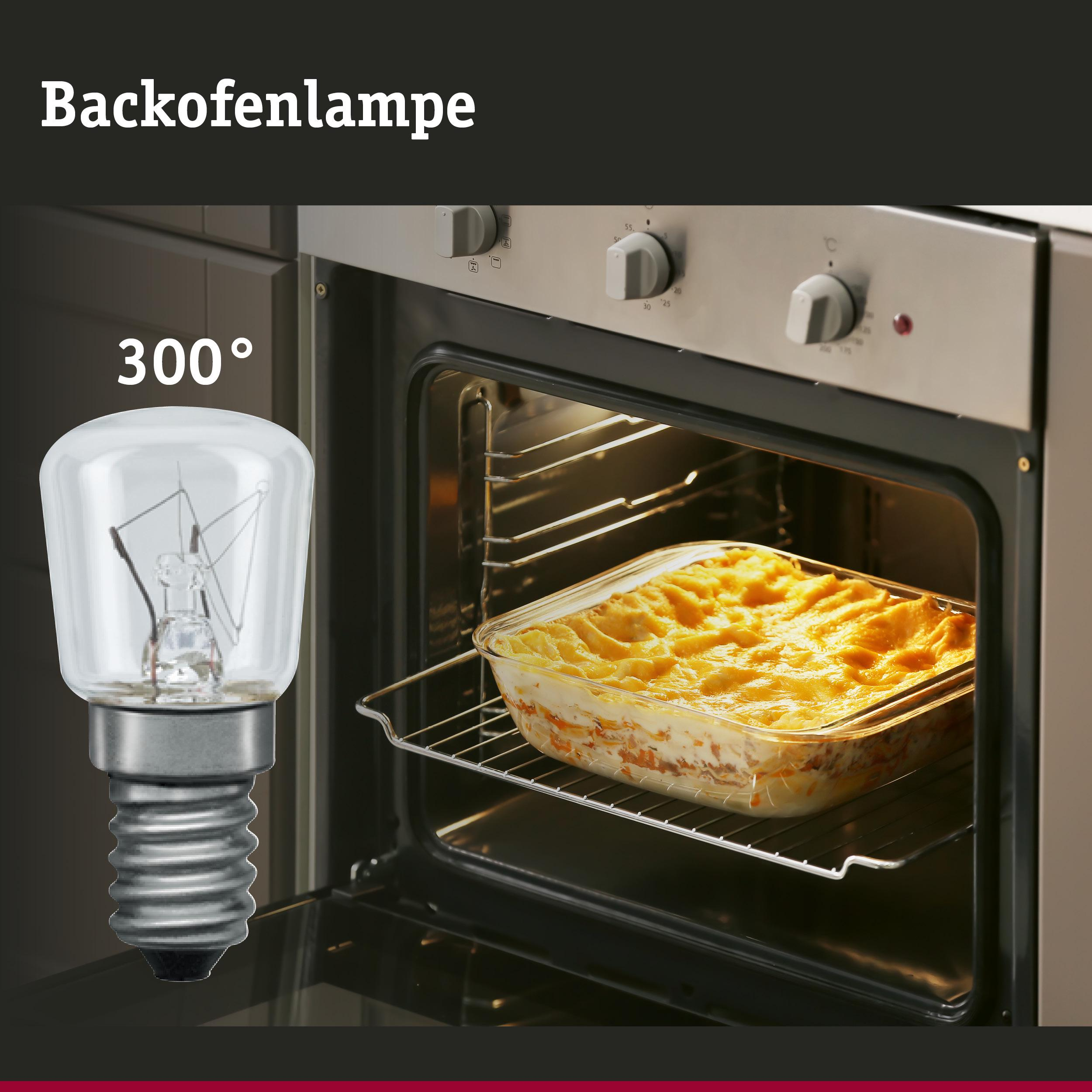 Backofenlampe neben einem offenen Ofen mit Lasagne bei 300 Grad Celsius.