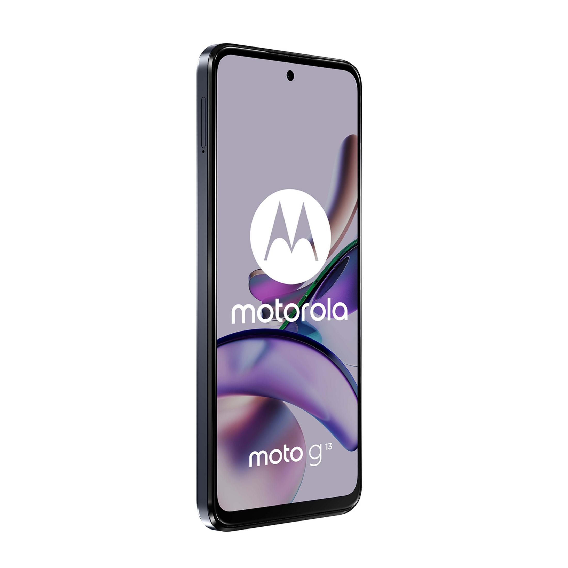 Ciemny smartfon Motorola Moto G 13 z logo Motoroli na ekranie.