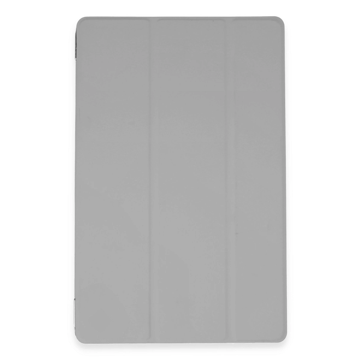 Ön tarafında üç katlanma yeri olan gri tablet kılıfı, beyaz arka planda izole edilmiştir.
