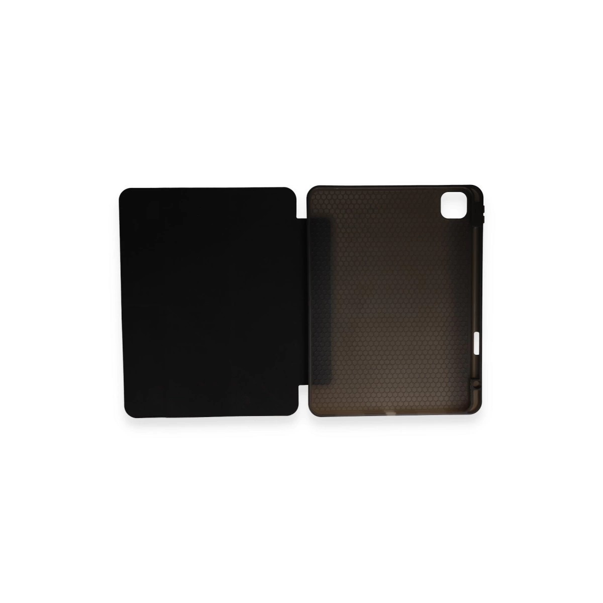 Siyah tablet kılıfı açık, iç ve dış yüzeyi görünüyor.