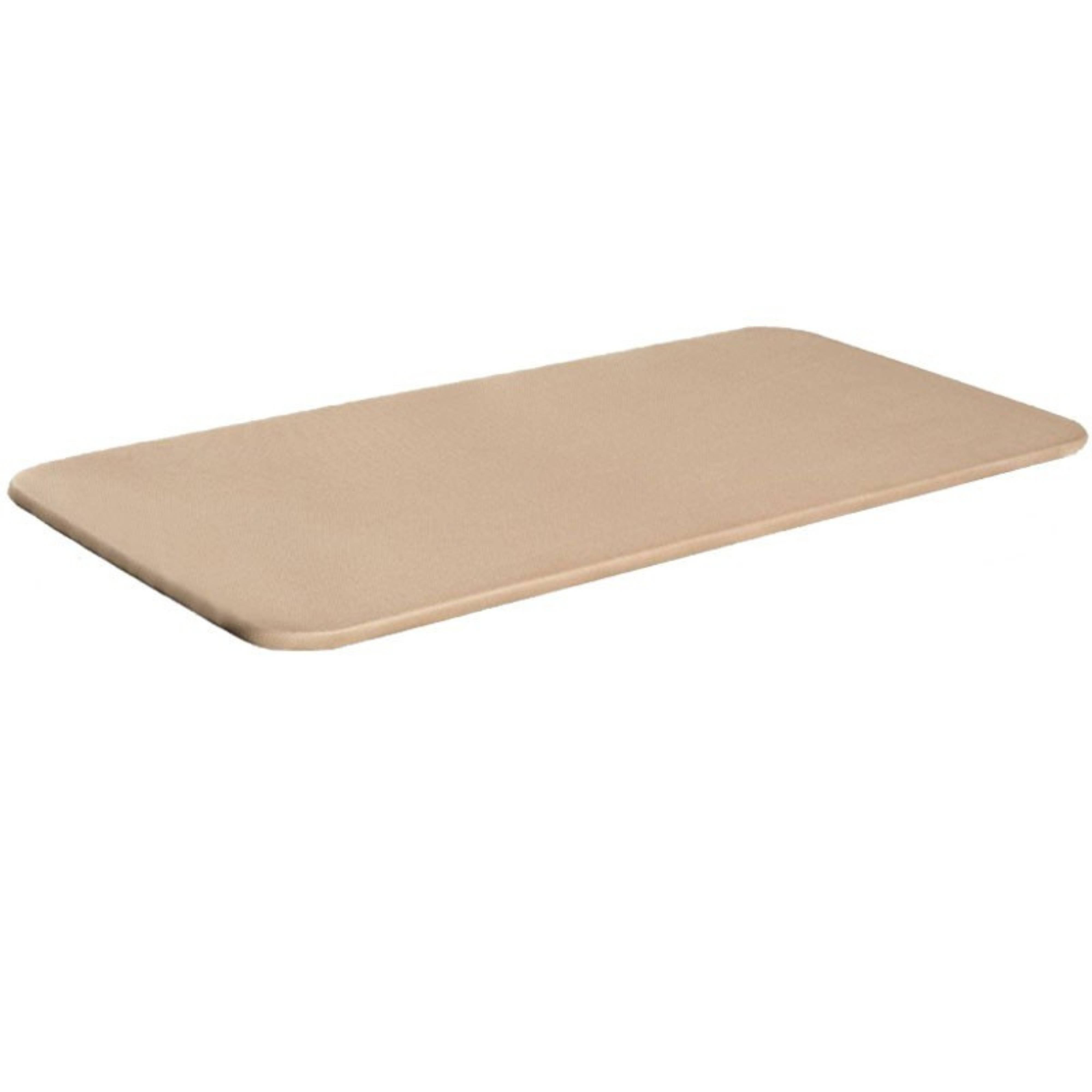 Una alfombra rectangular beige con esquinas redondeadas sobre fondo blanco.