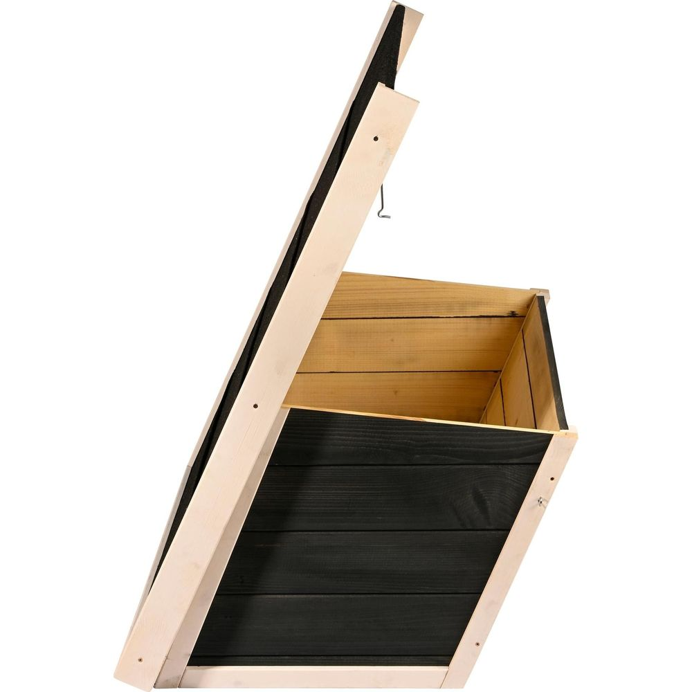Offener Holzkasten mit schwarzem und hellem Holz, auf weißem Hintergrund.