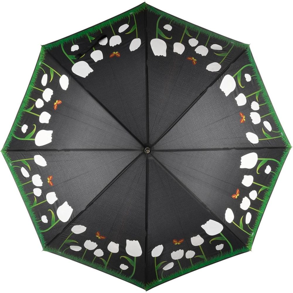 Schwarzer Regenschirm mit weißen Tulpen und Schmetterlingen im Gras-Design.