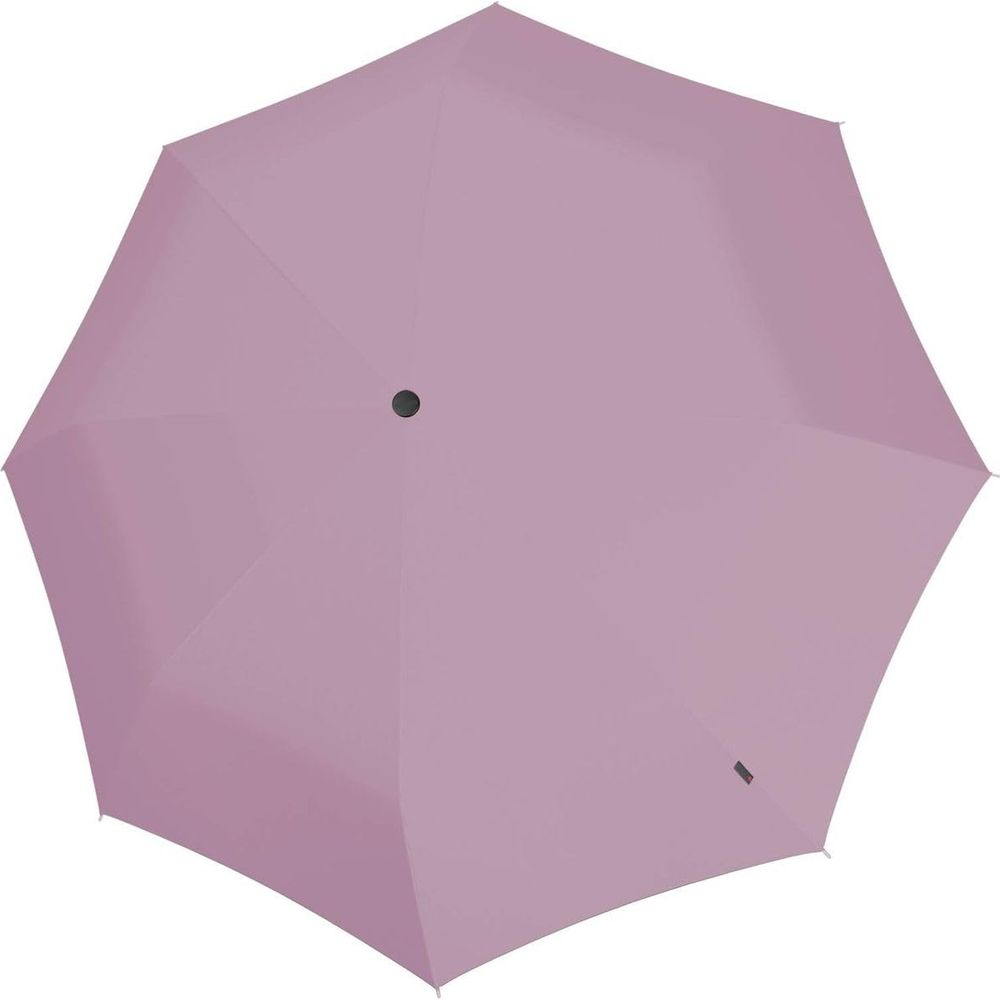Ein geschlossener, fliederfarbener Regenschirm mit einem schwarzen Griff in der Mitte.