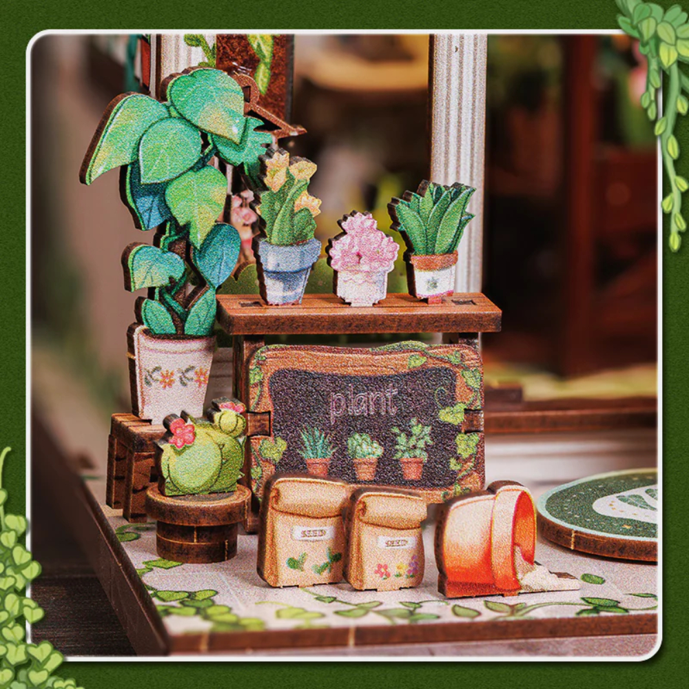 Miniatur-Blumenladen mit Holzpflanzen, Töpfen, Säcken und einem Schild.