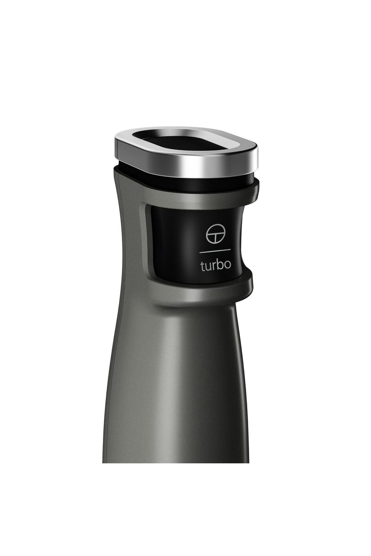 Gümüş halkalı gri blender aparatı ve turbo sembolü.