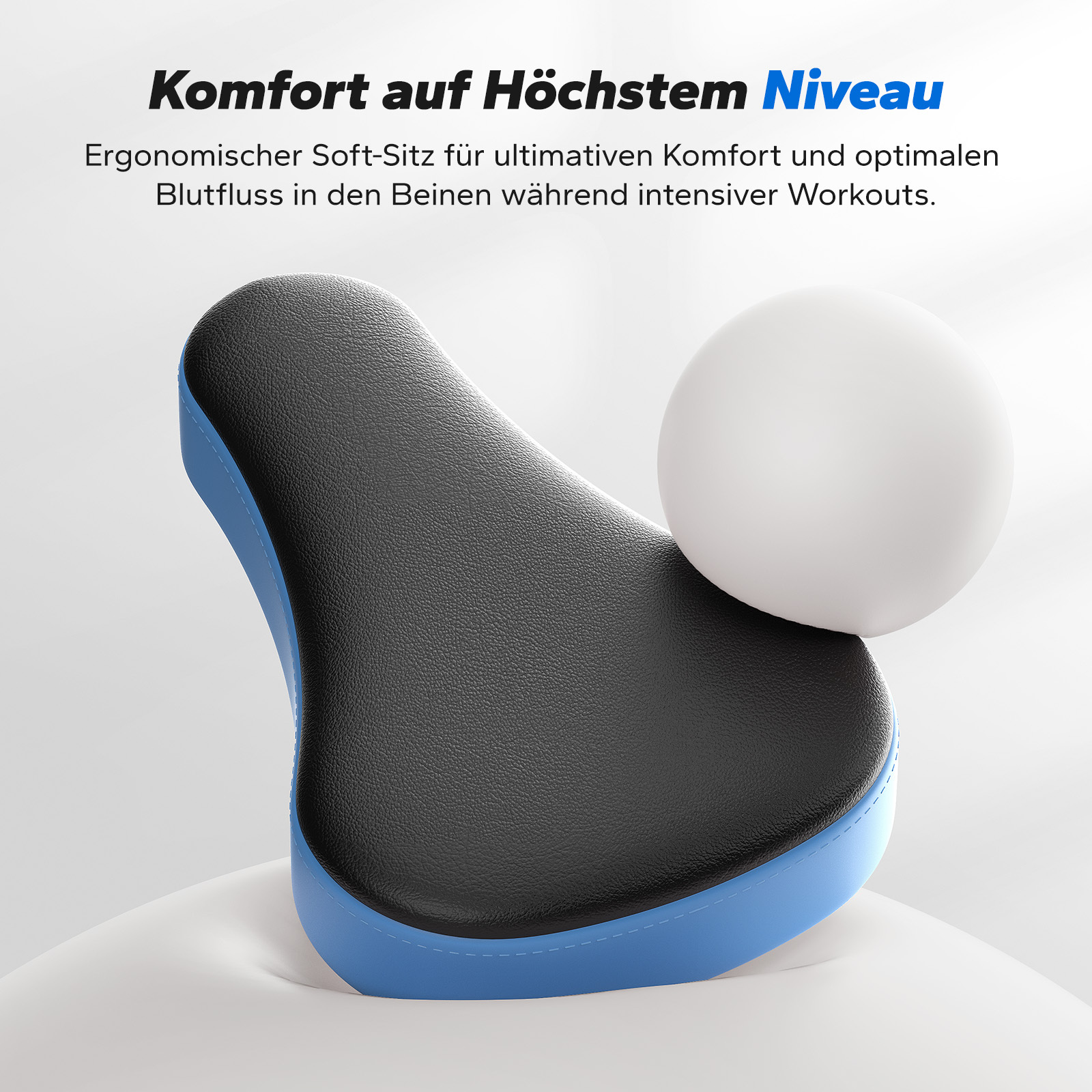 Ein schwarzer und blauer Fahrradsitz mit einer weißen Kugel auf einer weißen Oberfläche.