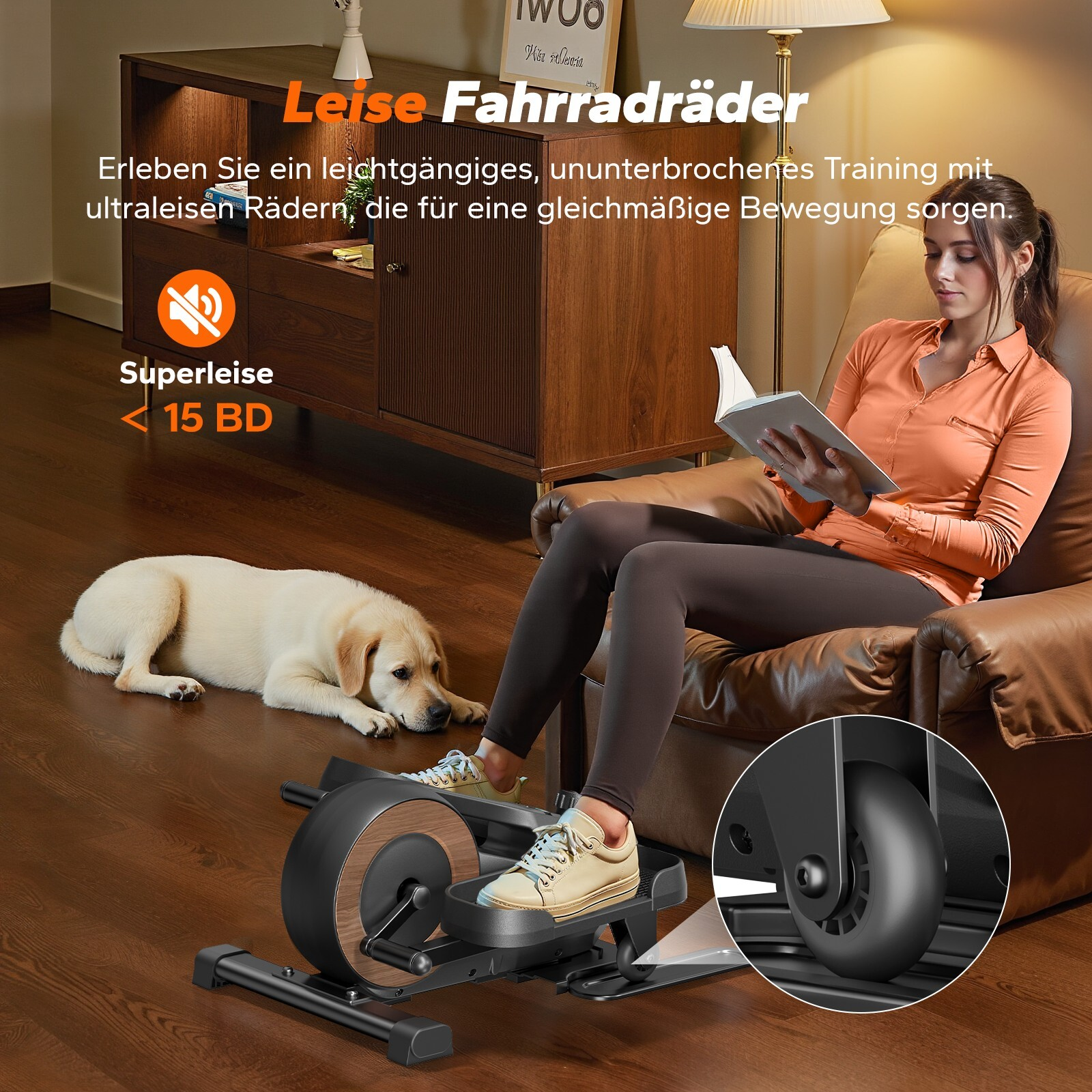 Frau liest Buch, Hund liegt neben Heimtrainer im Wohnzimmer.