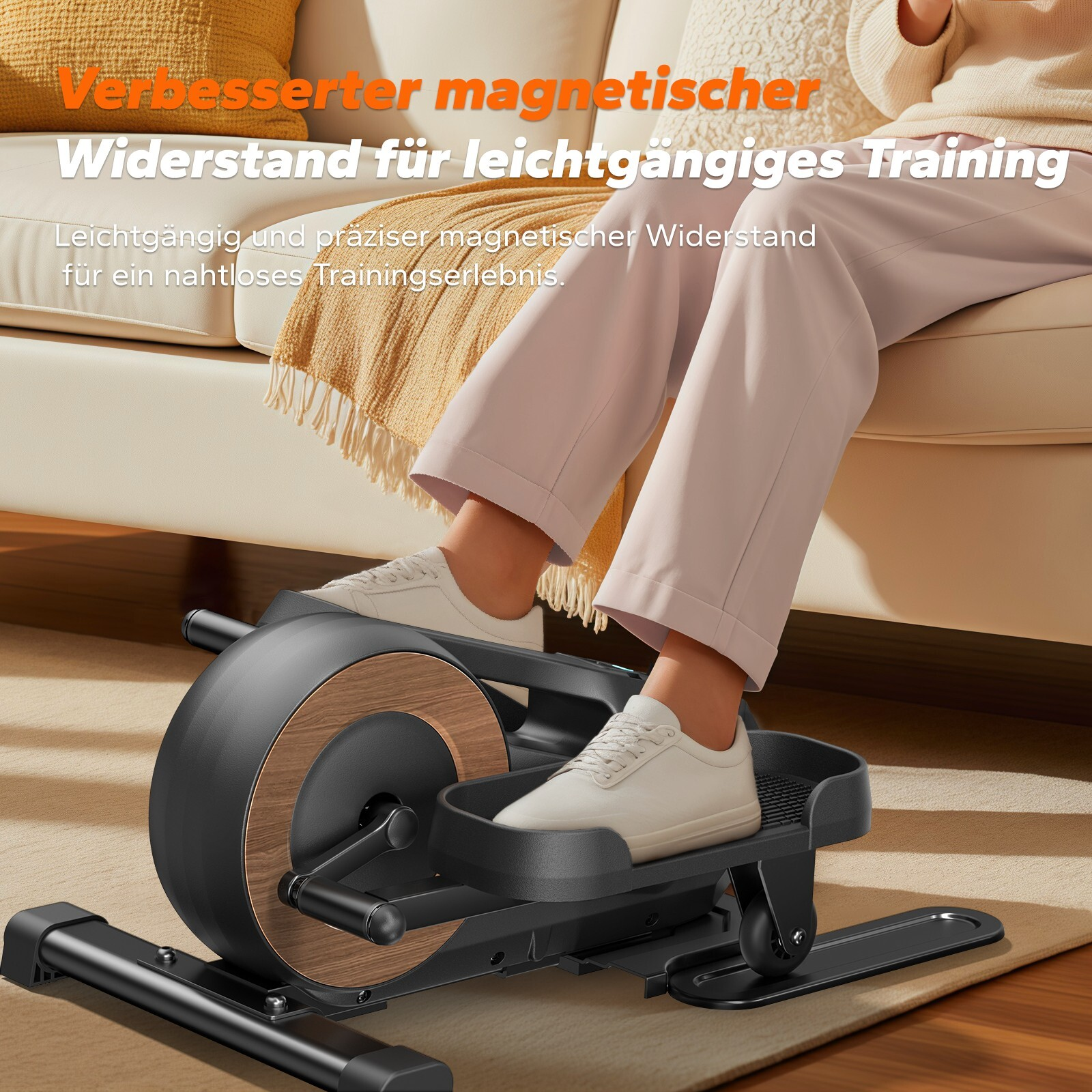 Eine Person trainiert auf einem Heimtrainer neben einem Sofa, mit Textüberlagerung.