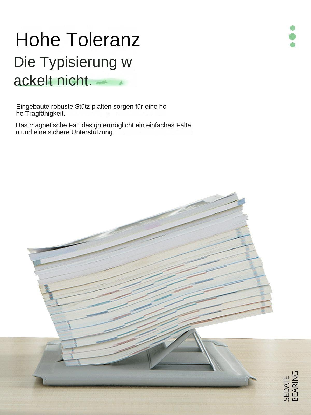 Ein Stapel Papier auf einem grauen Ständer.