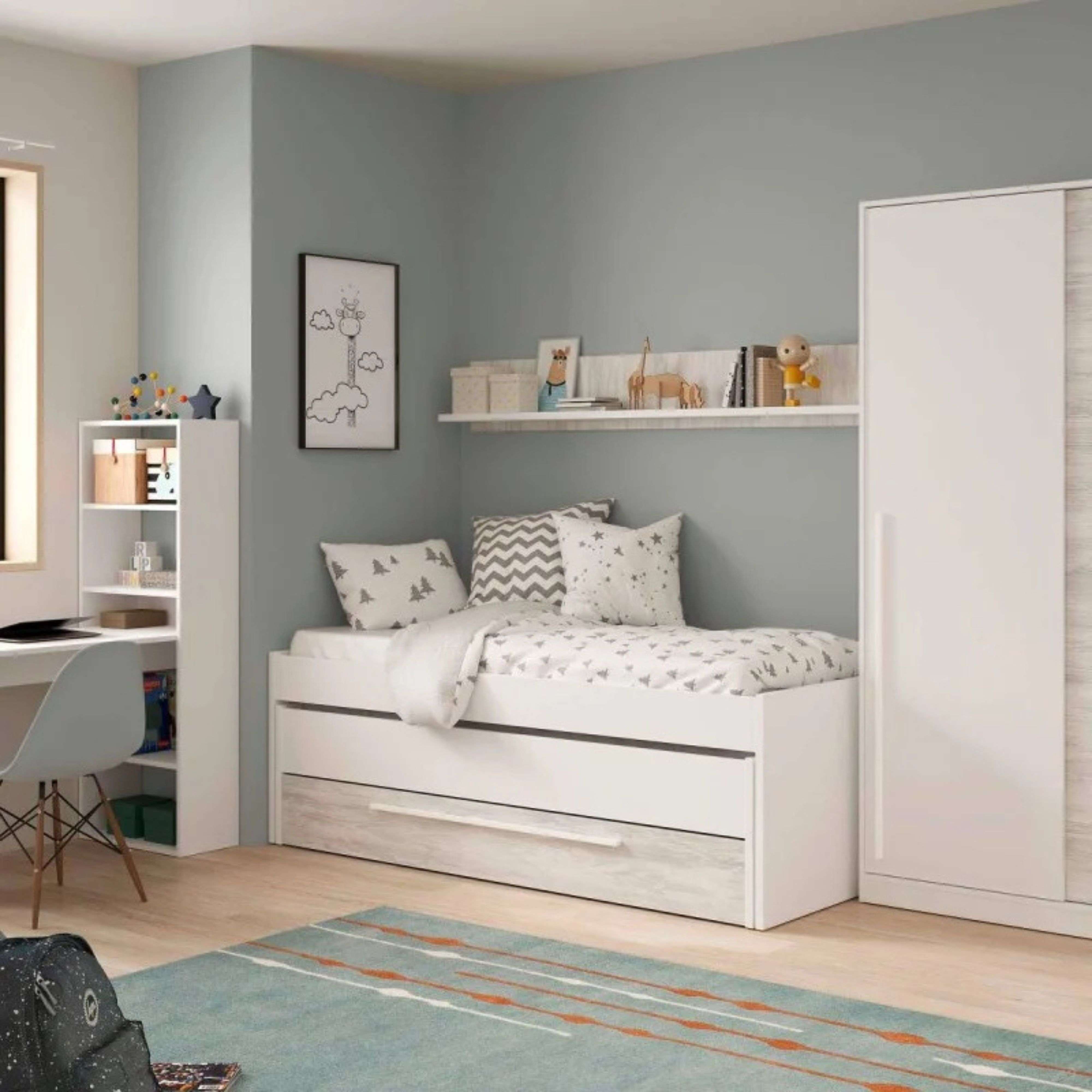 Habitación infantil moderna con cama, armario, escritorio y estantería.