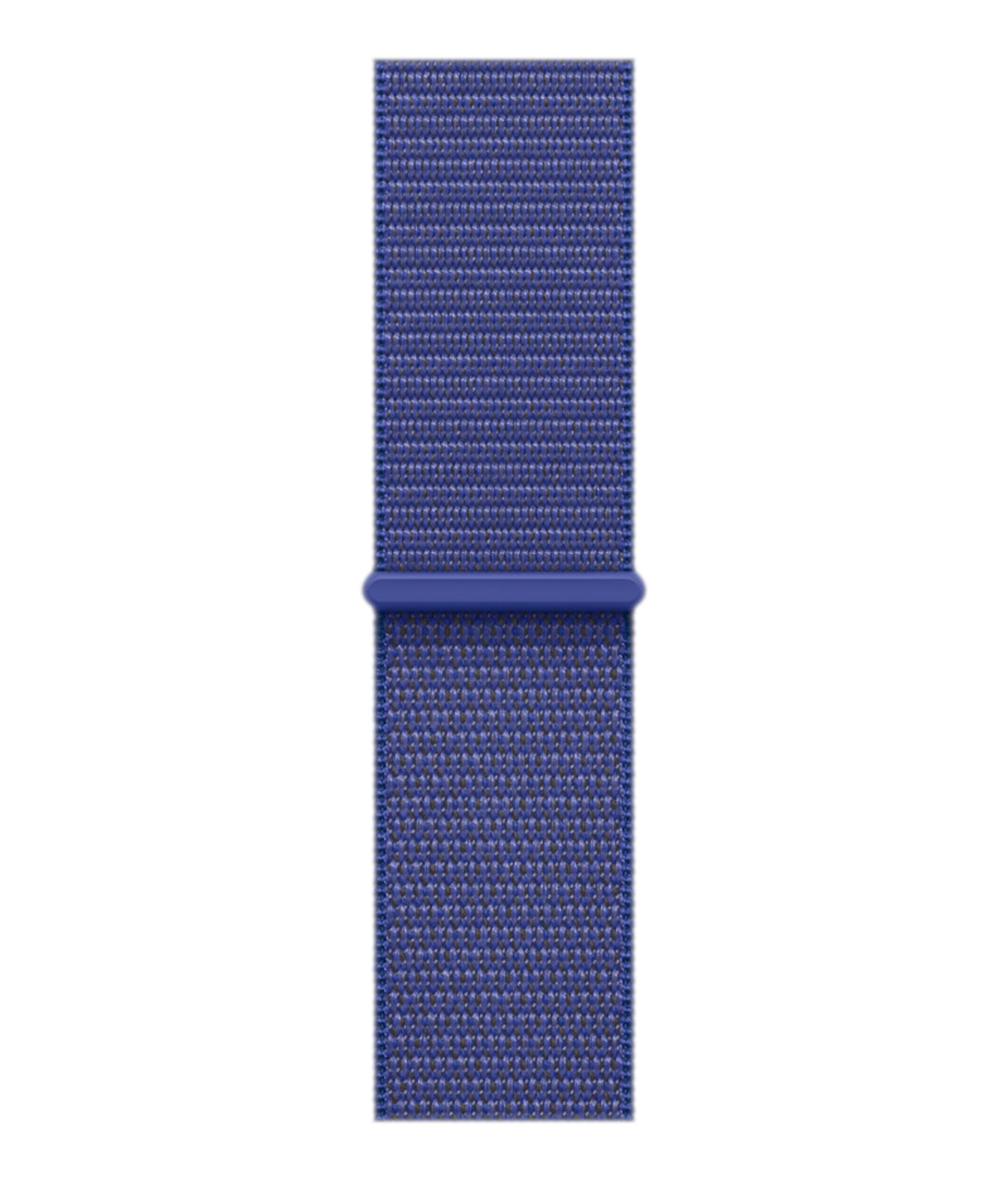 Een blauwe stoffen horlogeband met een lus sluiting.