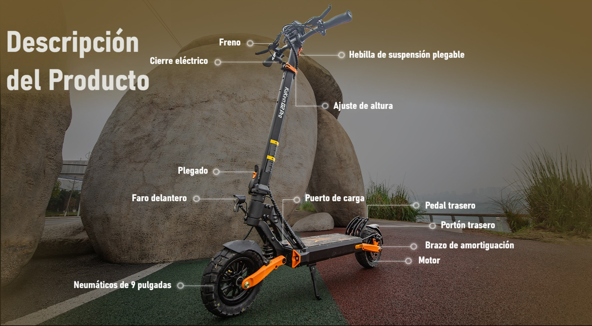 Un patinete eléctrico negro con detalles naranjas se muestra al aire libre.
