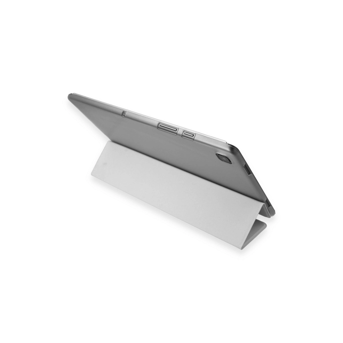 Beyaz arka plan üzerinde katlanmış gümüş kılıfında gümüş tablet.