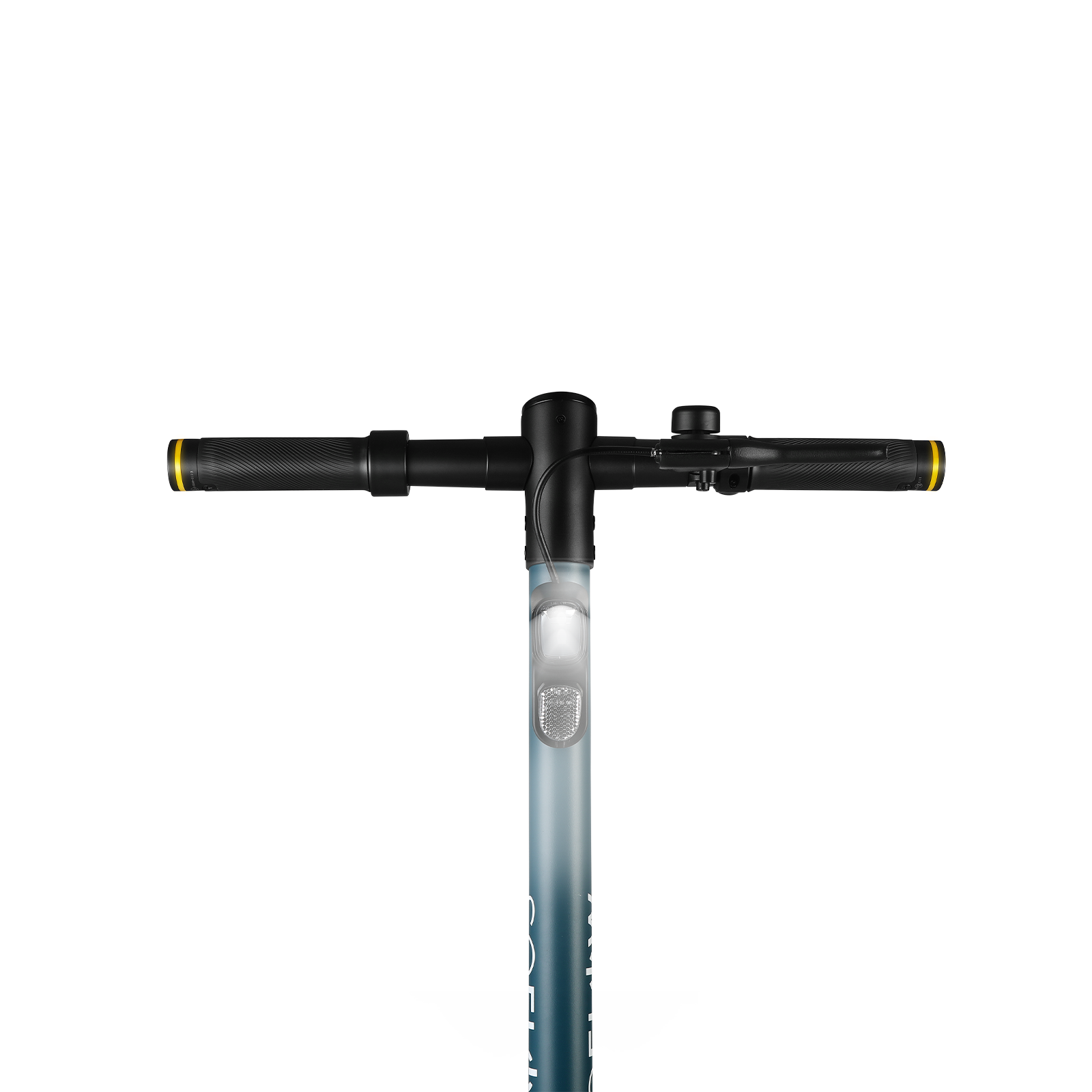 Nahaufnahme des Lenkers eines E-Scooters mit Lichtern und Griffen.