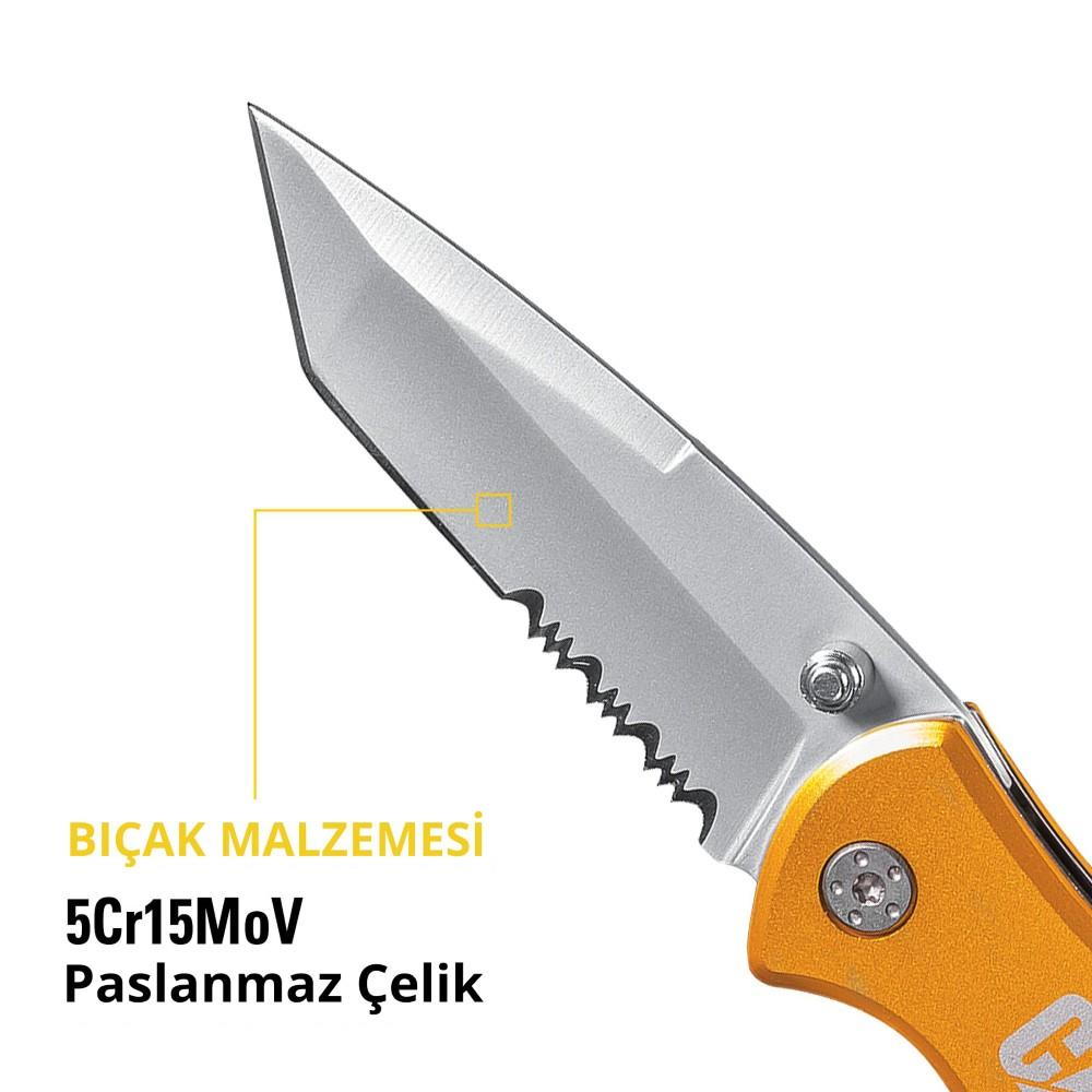 Tırtıklı kenarlı 5Cr15MoV paslanmaz çelik bıçak closeup.