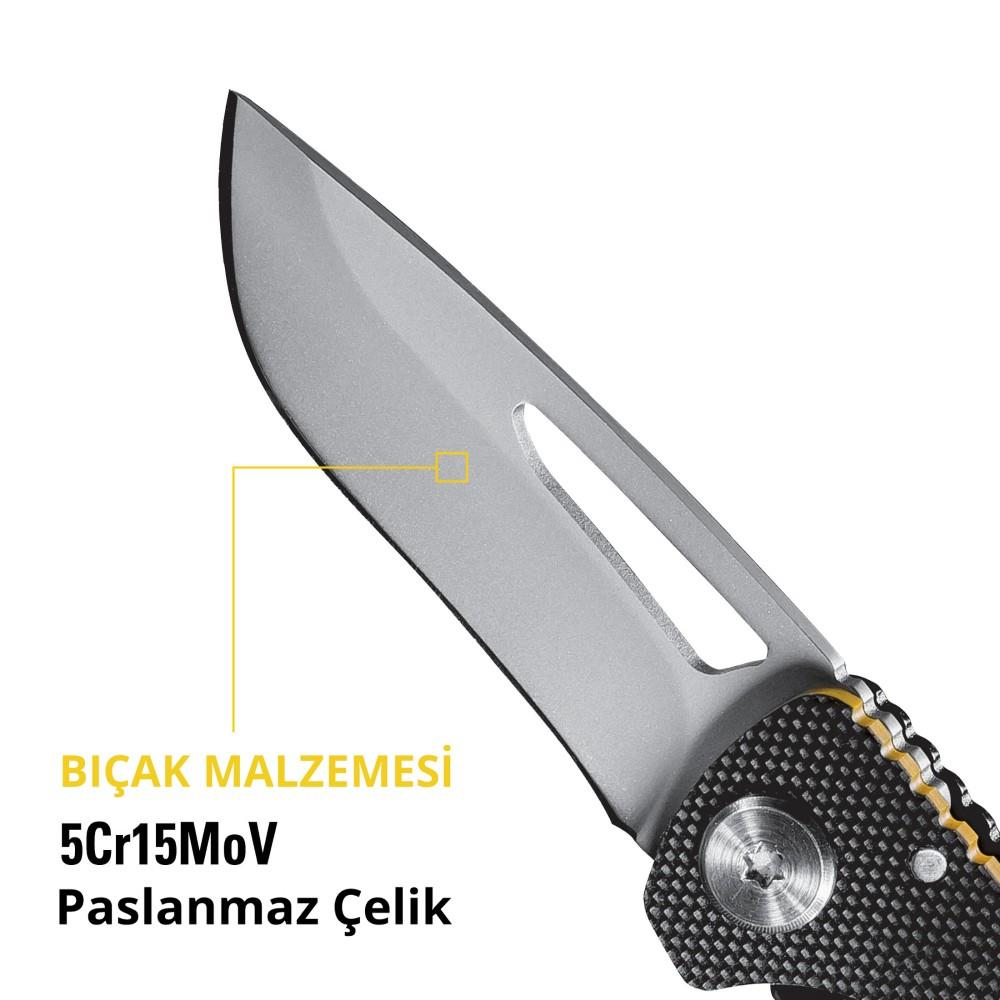 Sarı yazılı 5Cr15MoV paslanmaz çelik bıçak ağzının yakın çekimi.