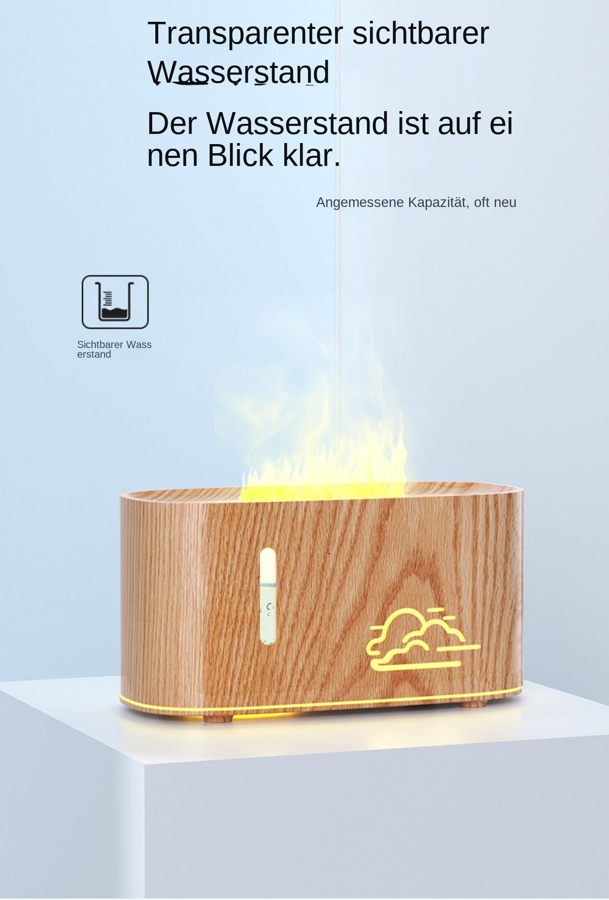 Ein hölzerner Luftbefeuchter mit sichtbarem Wasserstand und Flammen-Lichteffekt.
