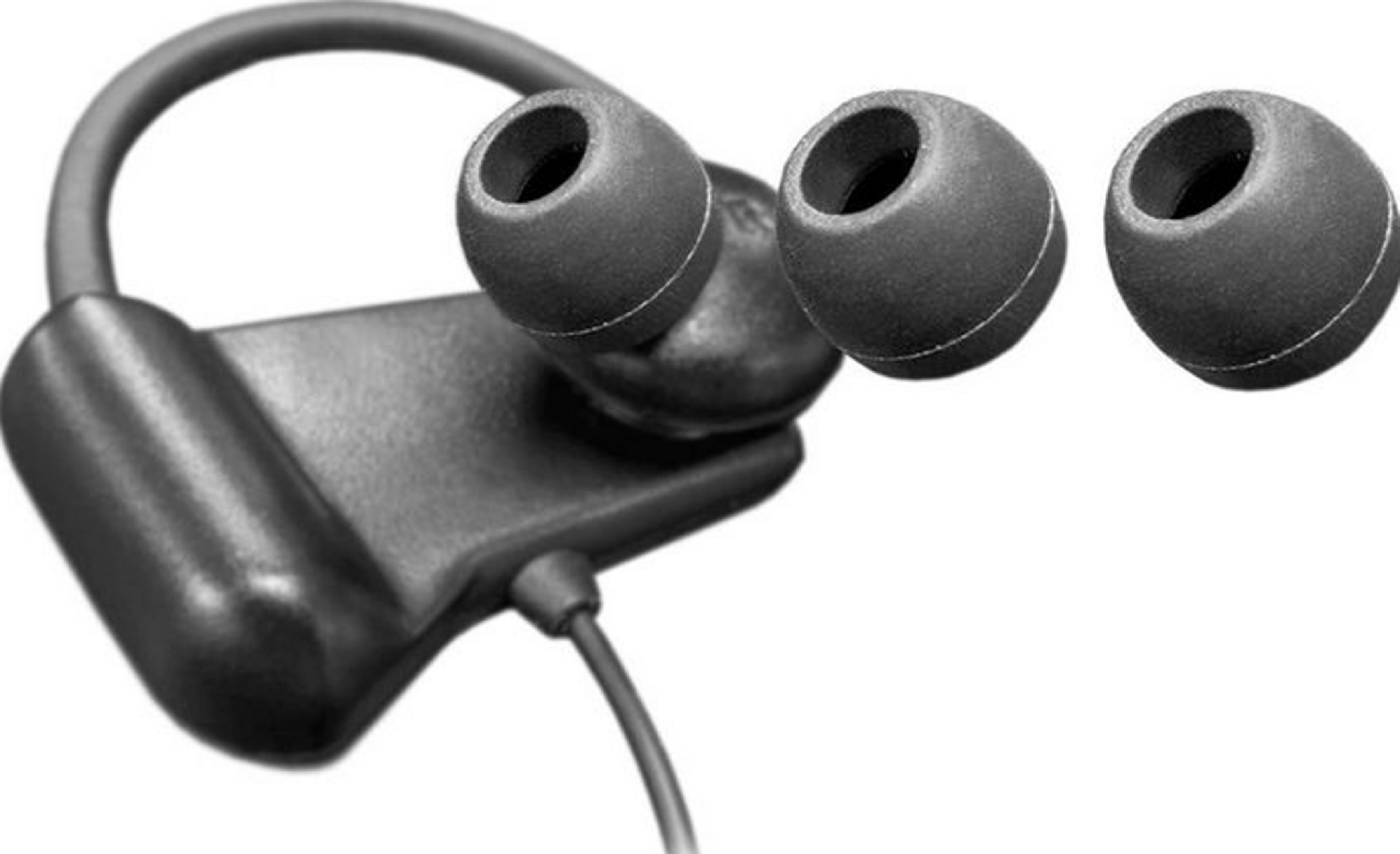 Czarne słuchawki douszne z przewodem i trzema końcówkami na białym tle.
