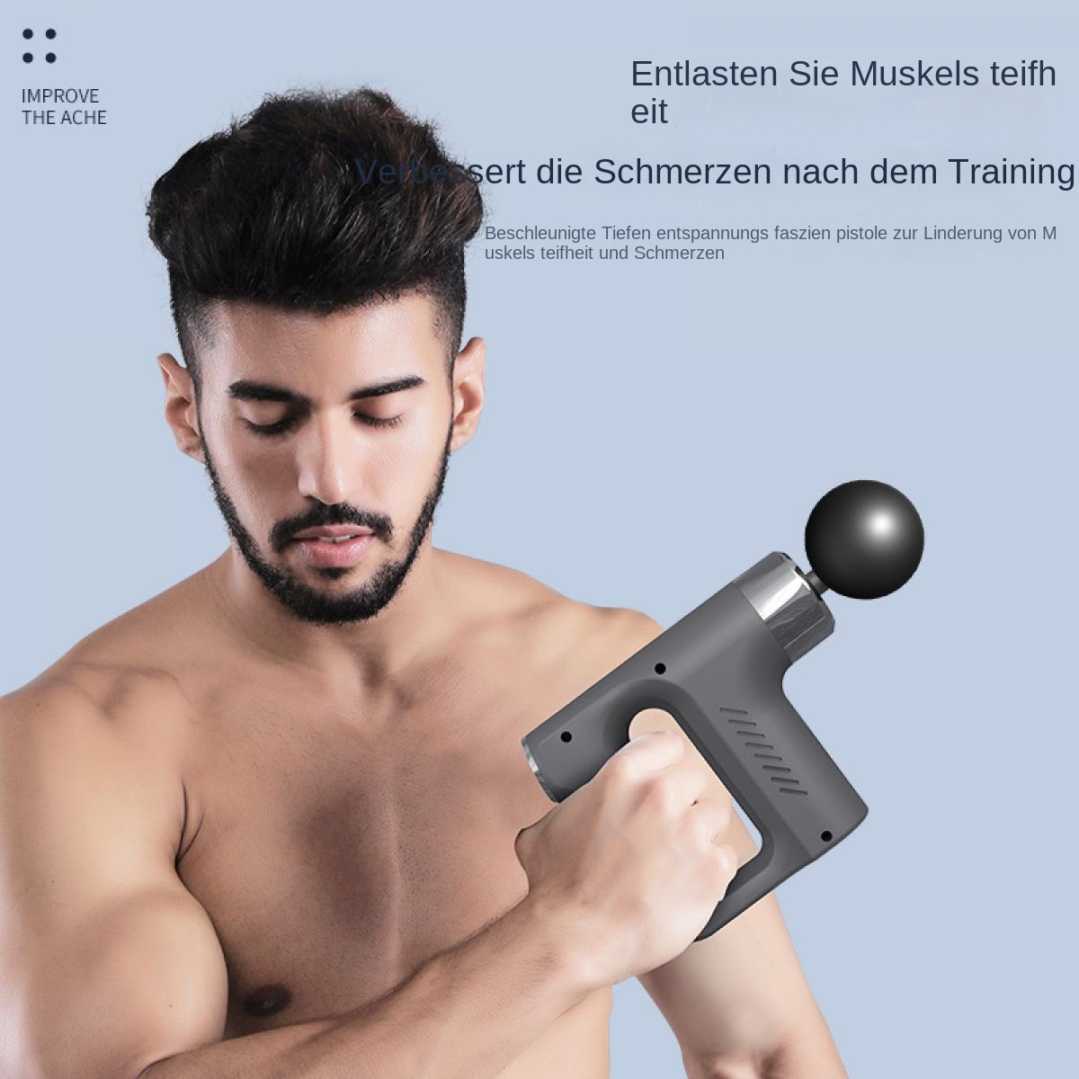 Ein Mann hält eine Massagepistole für Muskelentspannung.