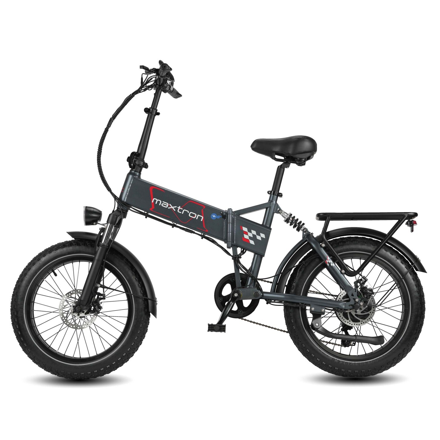 Pokazano składany rower elektryczny w kolorze szarym z grubymi oponami i bagażnikiem.