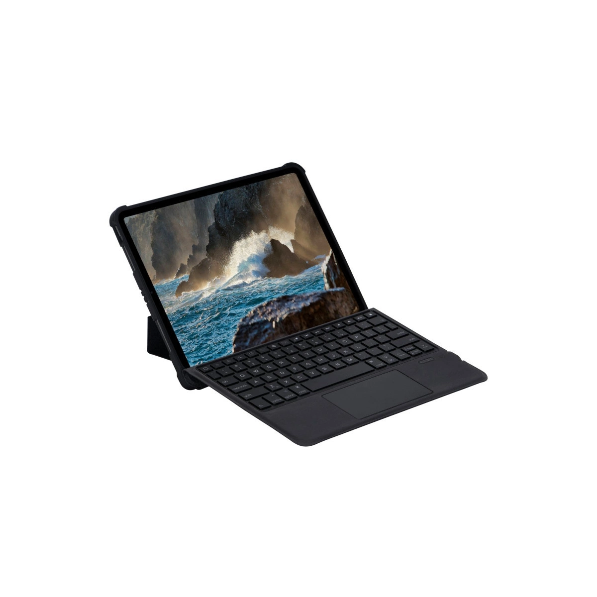 Ekli klavyeli siyah tablet, kayalık bir kıyıda dalgaların çarpışmasını gösteriyor.