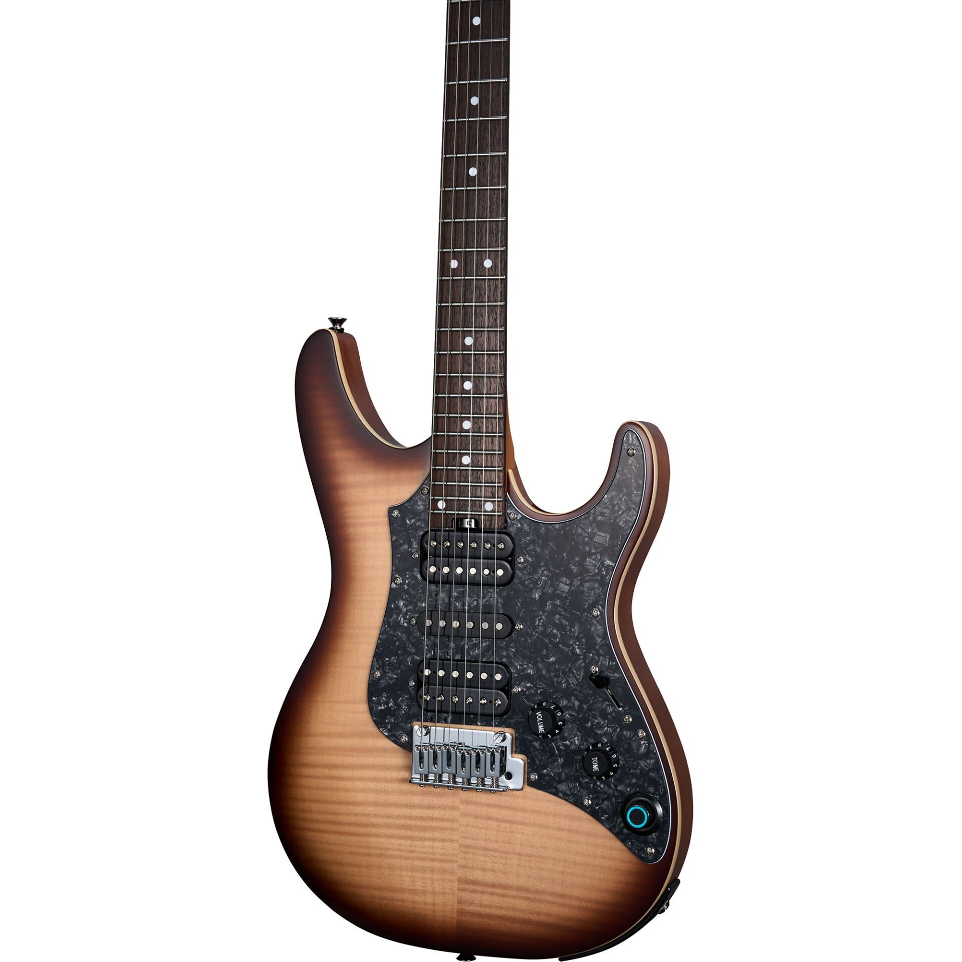 Koyu klavyeli ve gümüş donanımlı kahverengi elektro gitar.