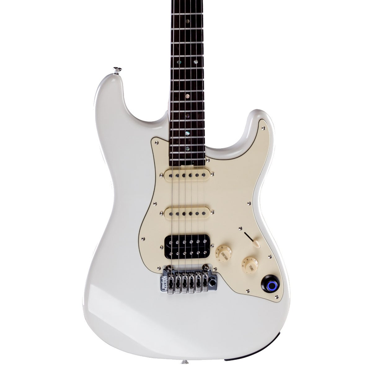 Krem rengi pena ve koyu klavyeli beyaz elektro gitar.