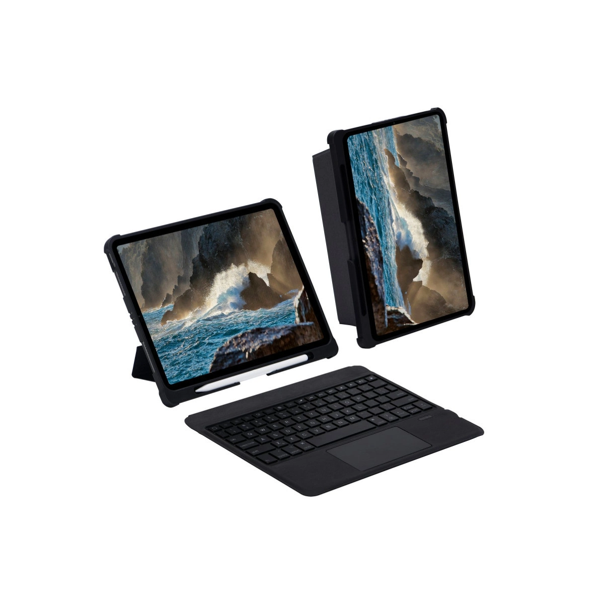 Beyaz arka plan önünde klavyeli ve kalemli iki tablet.