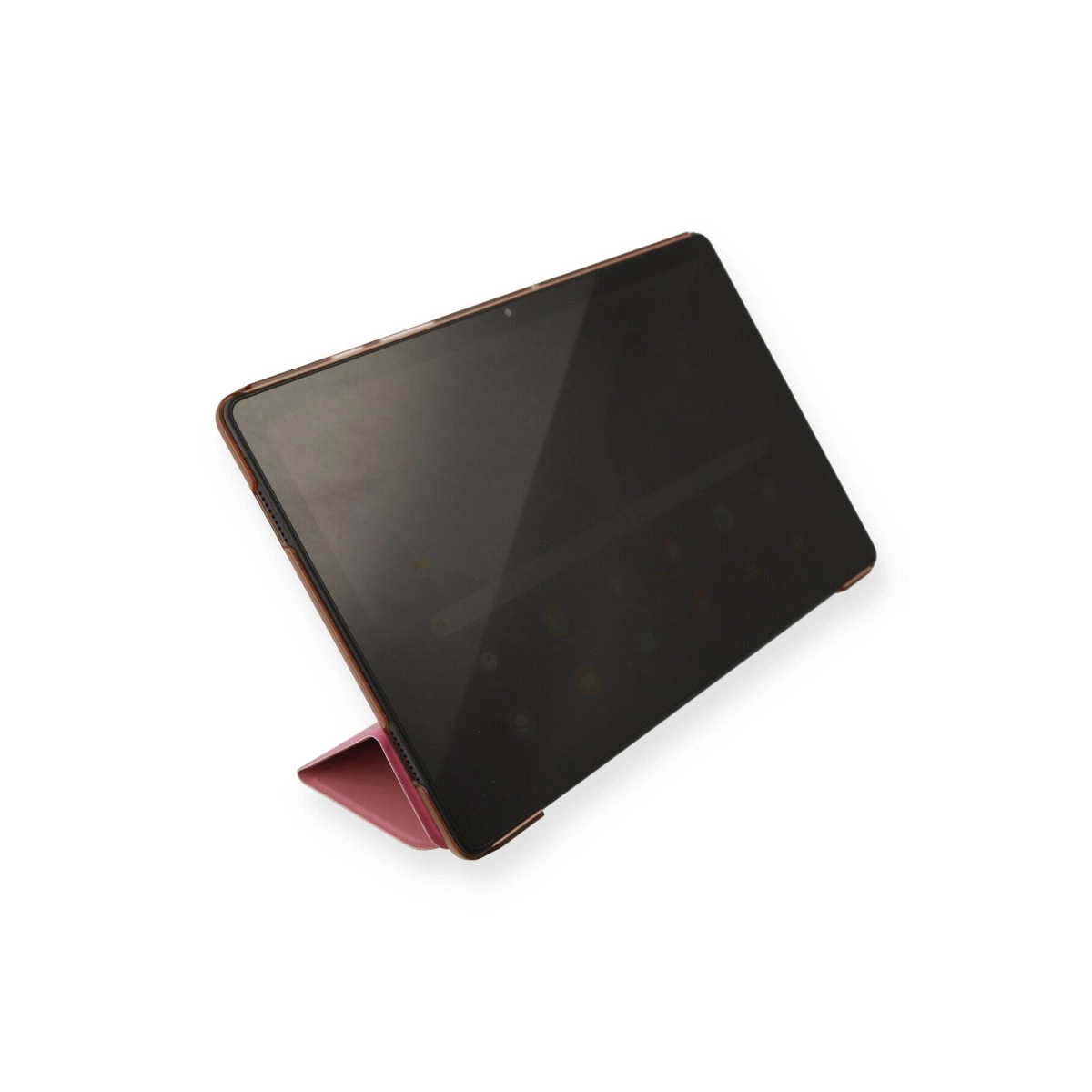 Beyaz arka plan üzerinde pembe stantlı koyu renk tablet.