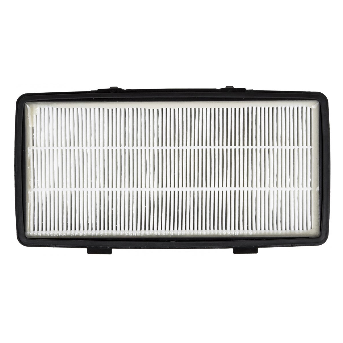 Un filtro dell'aria bianco rettangolare con cornice nera e pieghe verticali.