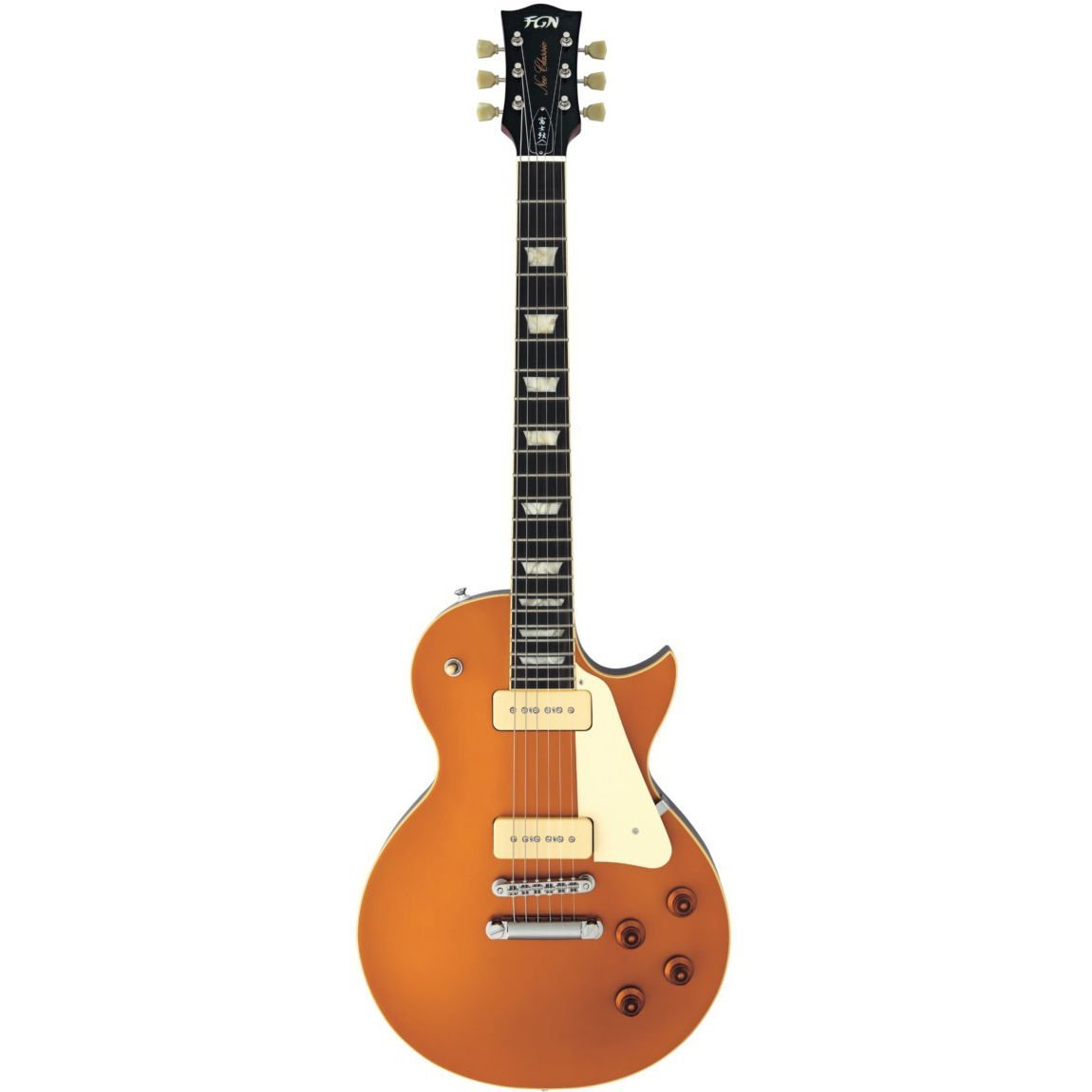 Beyaz pena korumalı ve gümüş donanımlı turuncu elektro gitar.