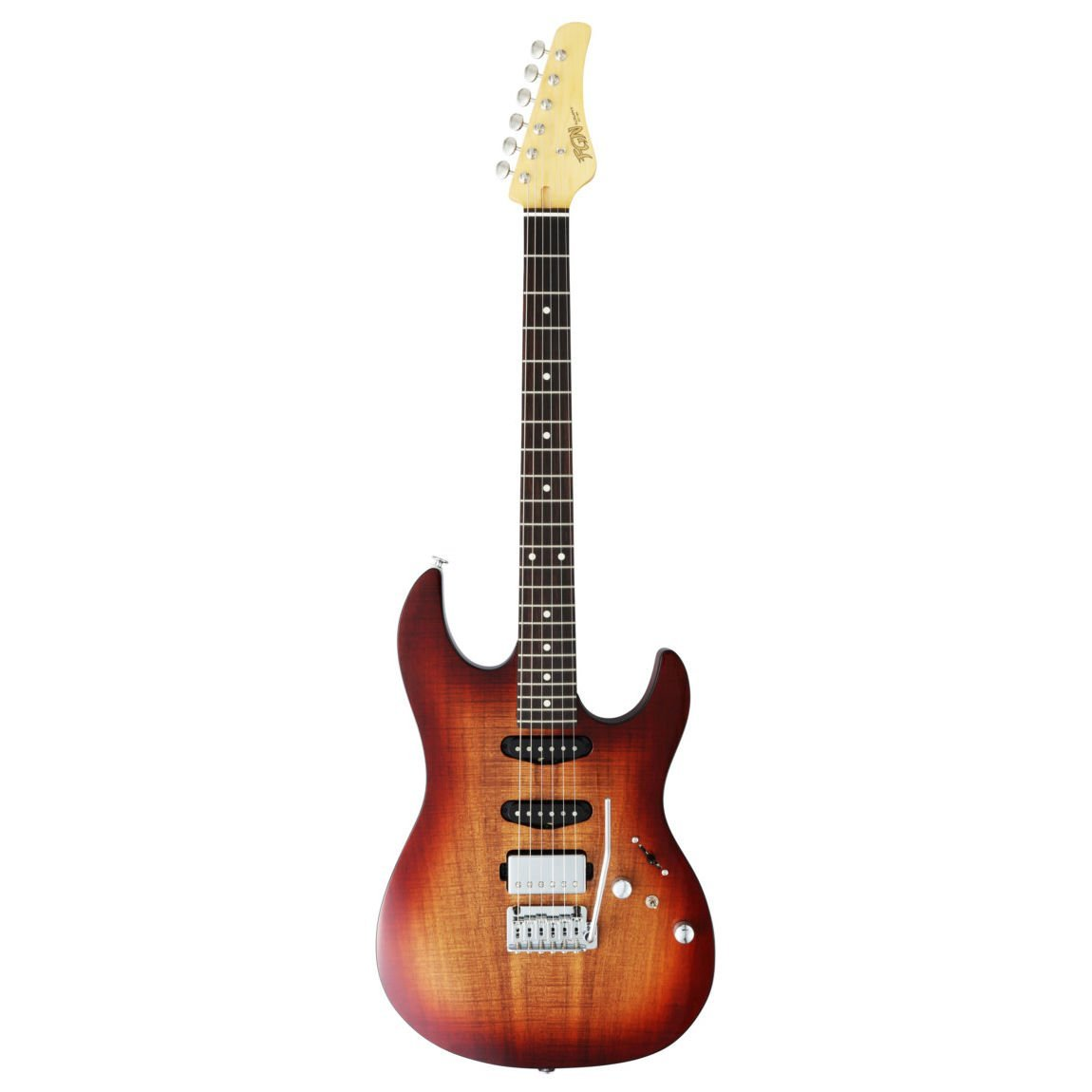 Beyaz arka plan üzerinde kahverengi gövdeli ve açık renkli saplı elektro gitar.