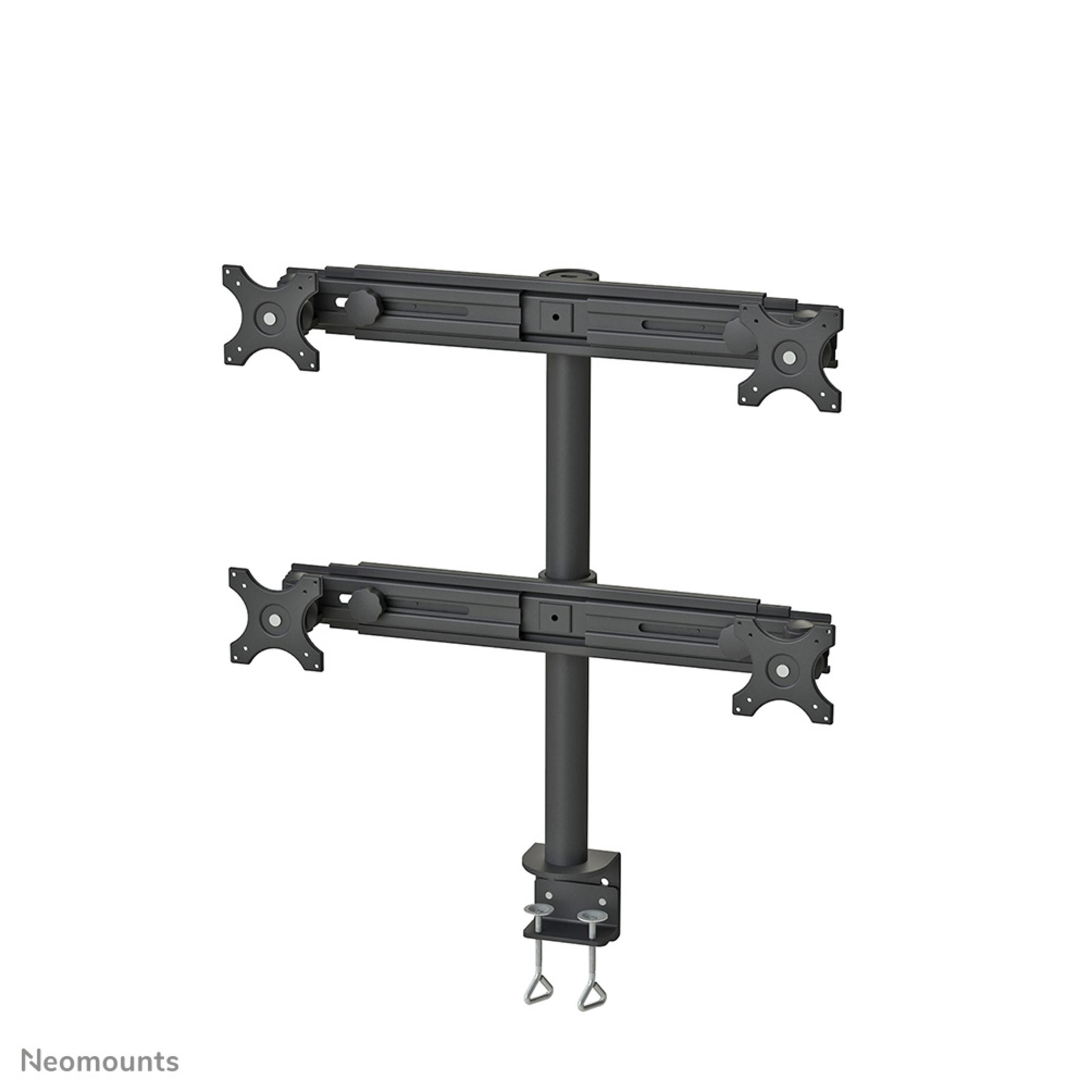 Een zwarte dual monitorstandaard met klemvoet.