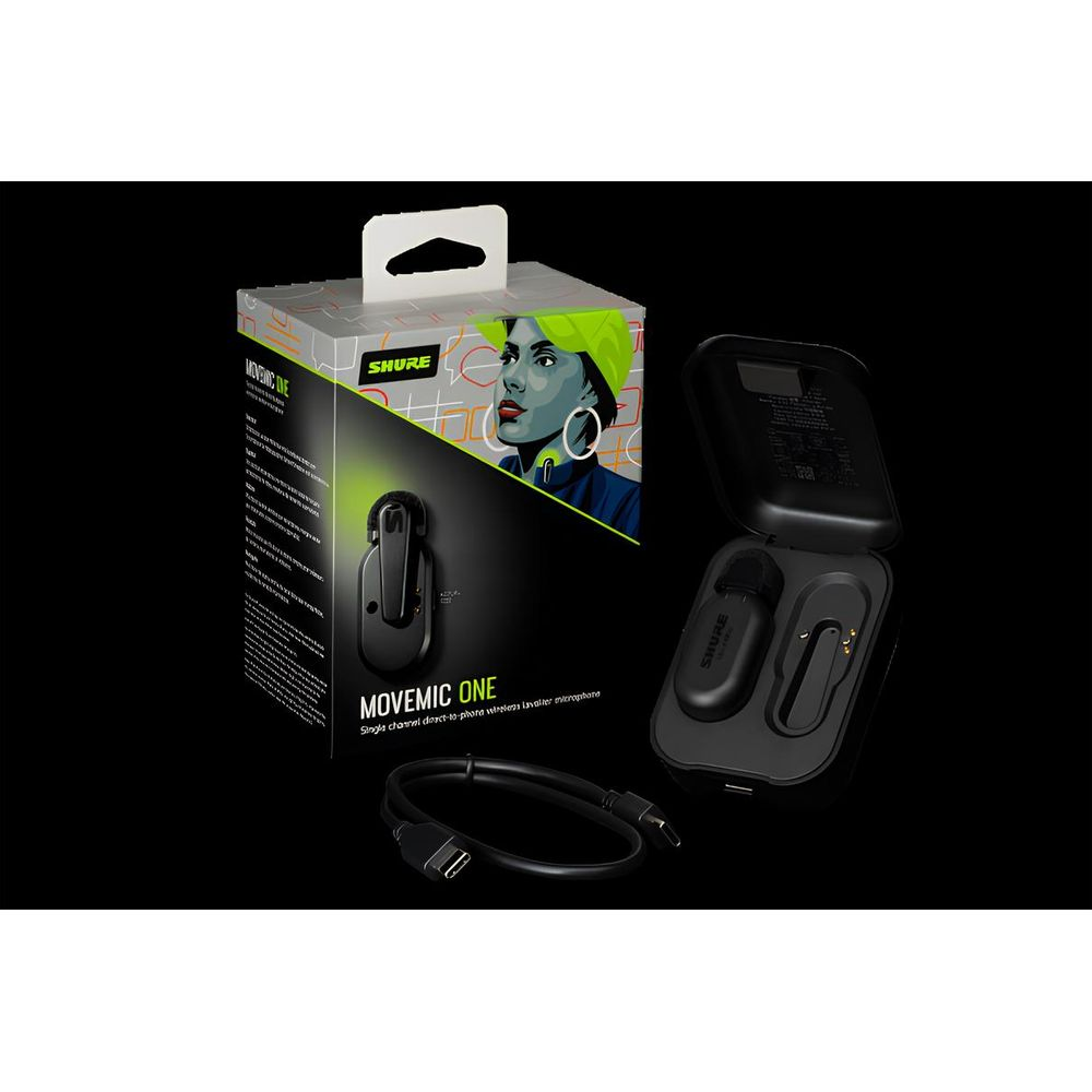 Pudełko Shure Movemic One, otwarta obudowa z mikrofonem i kablem USB-C na czarnym tle.