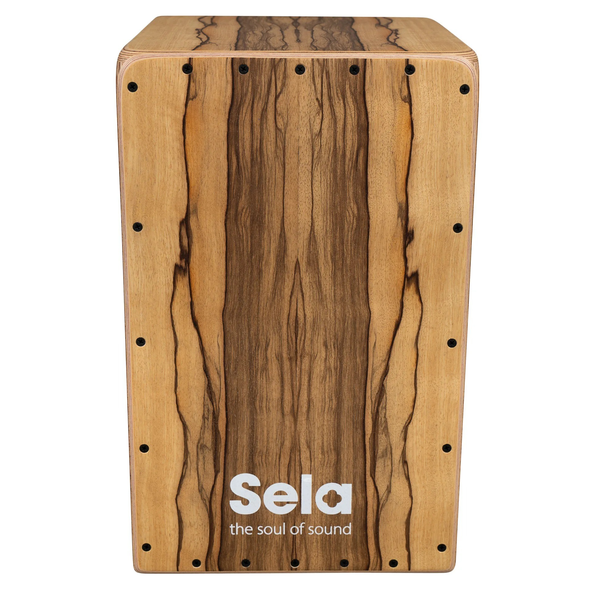 Koyu ahşap damarlı ahşap cajon ve Sela logosu.