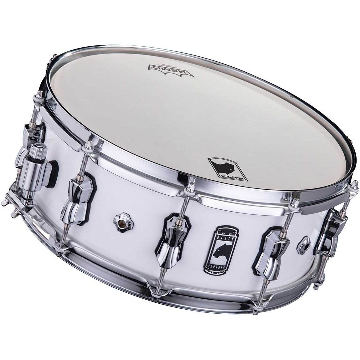 Mapex Black Panther logolu, krom donanımlı beyaz trampet.