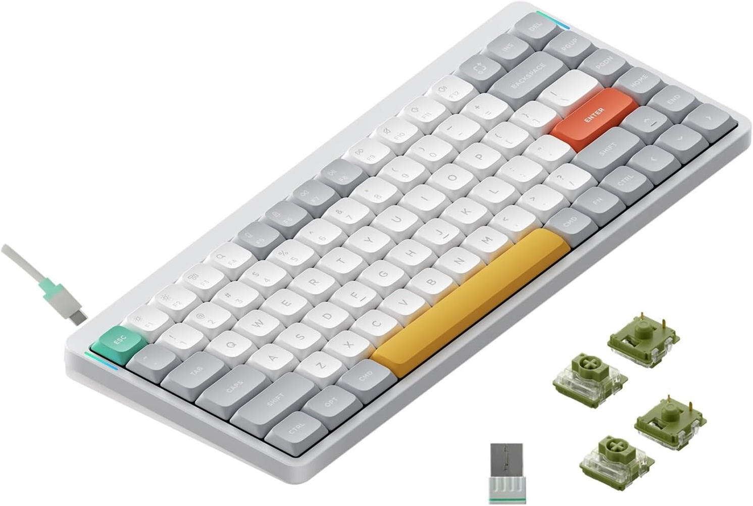 Biała i szara klawiatura mechaniczna z kablem USB-C i trzema zielonymi przełącznikami.