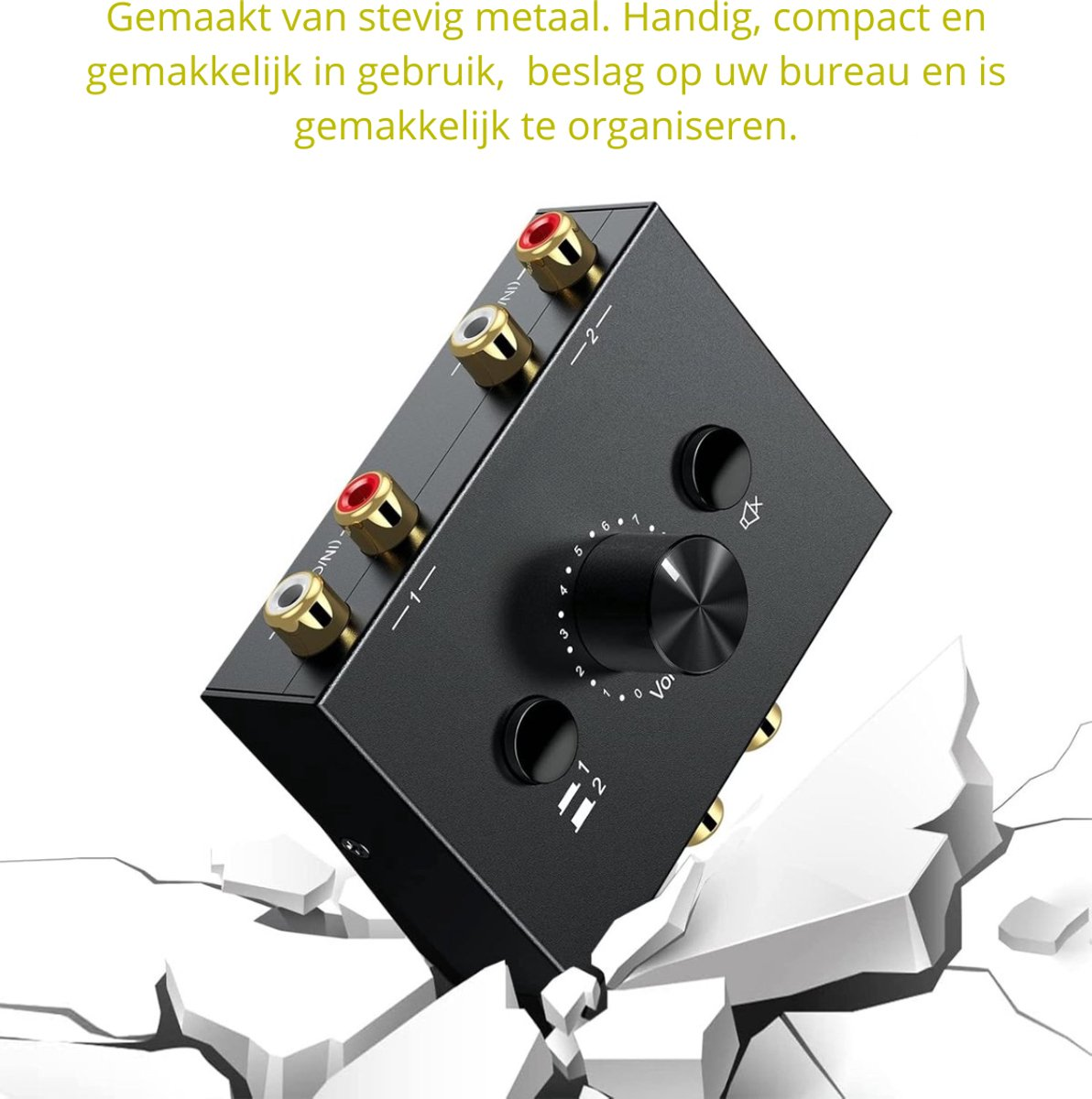 Zwarte metalen audio-switcher met draaiknop en RCA-aansluitingen.