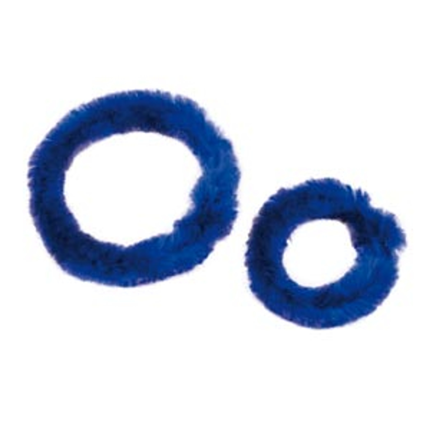 Zwei blaue Pfeifenreiniger, die Ringe bilden.