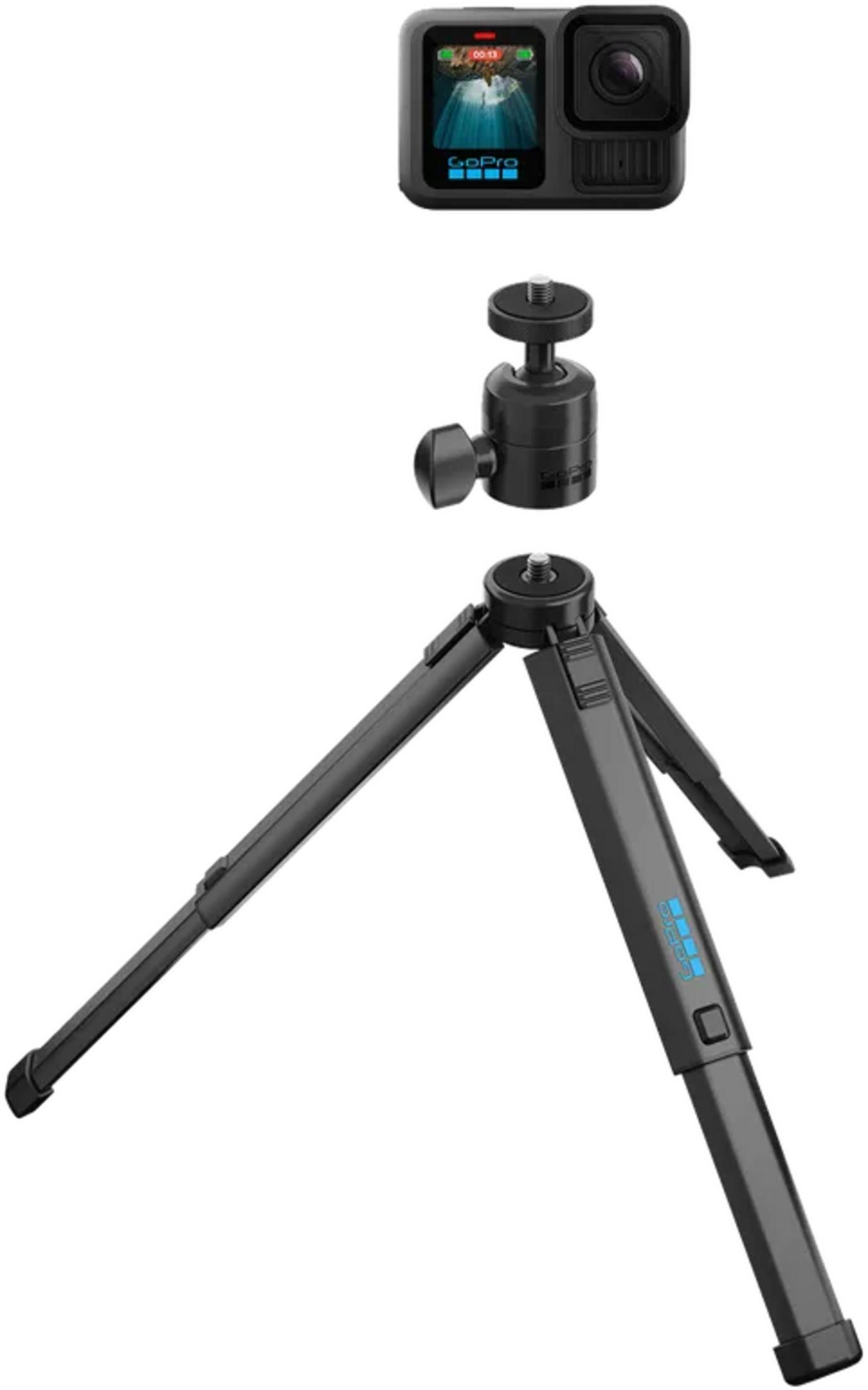 Un juego de cámara GoPro negro con mini trípode y rótula.